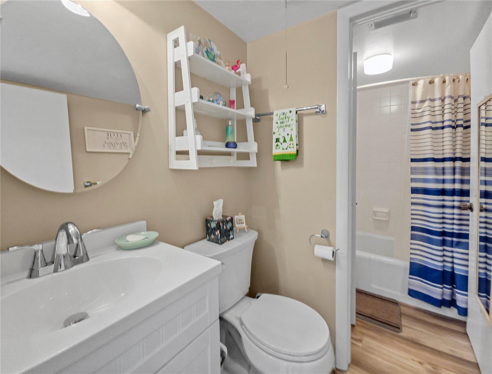 Image 22 of 42 For 527 Midway Drive B