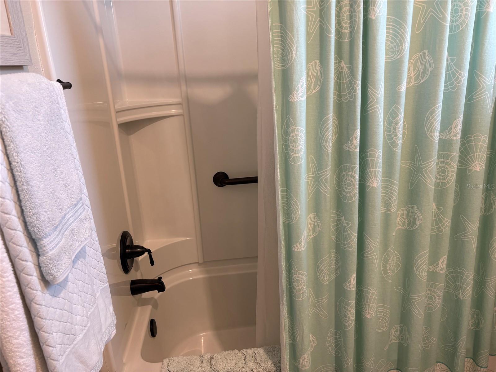 Image 13 of 17 For 7890 87th Loop