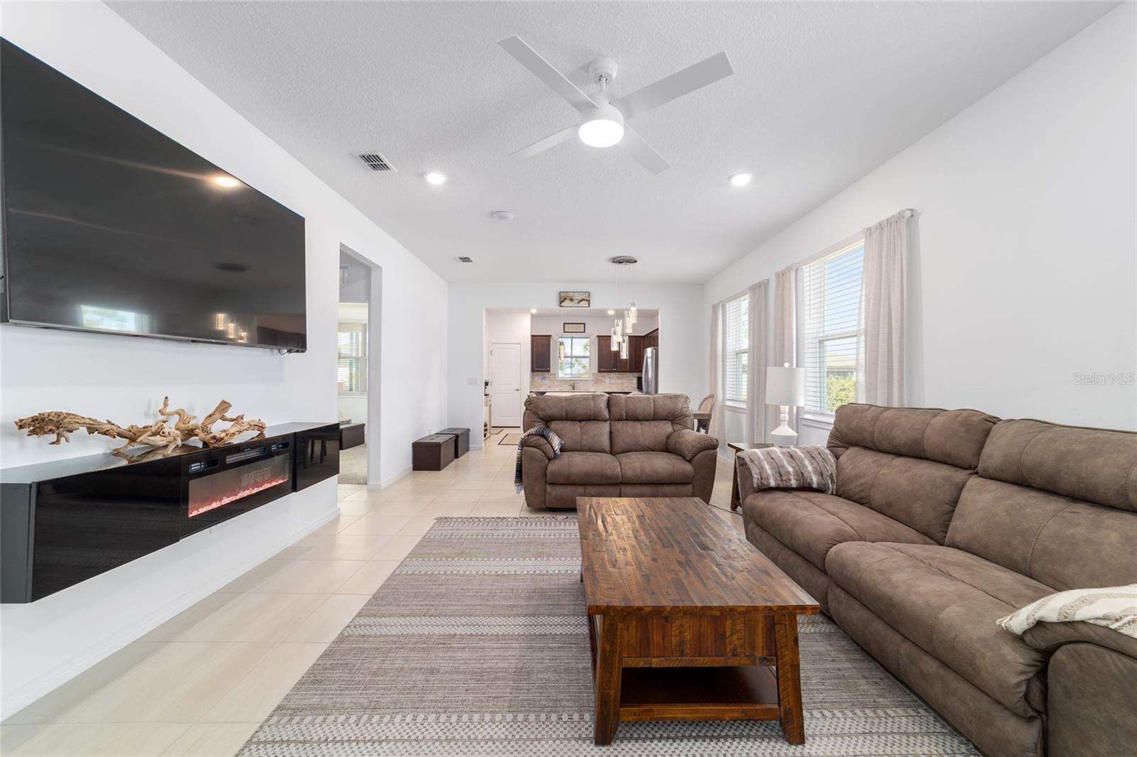 Image 19 of 75 For 9419 53rd Place