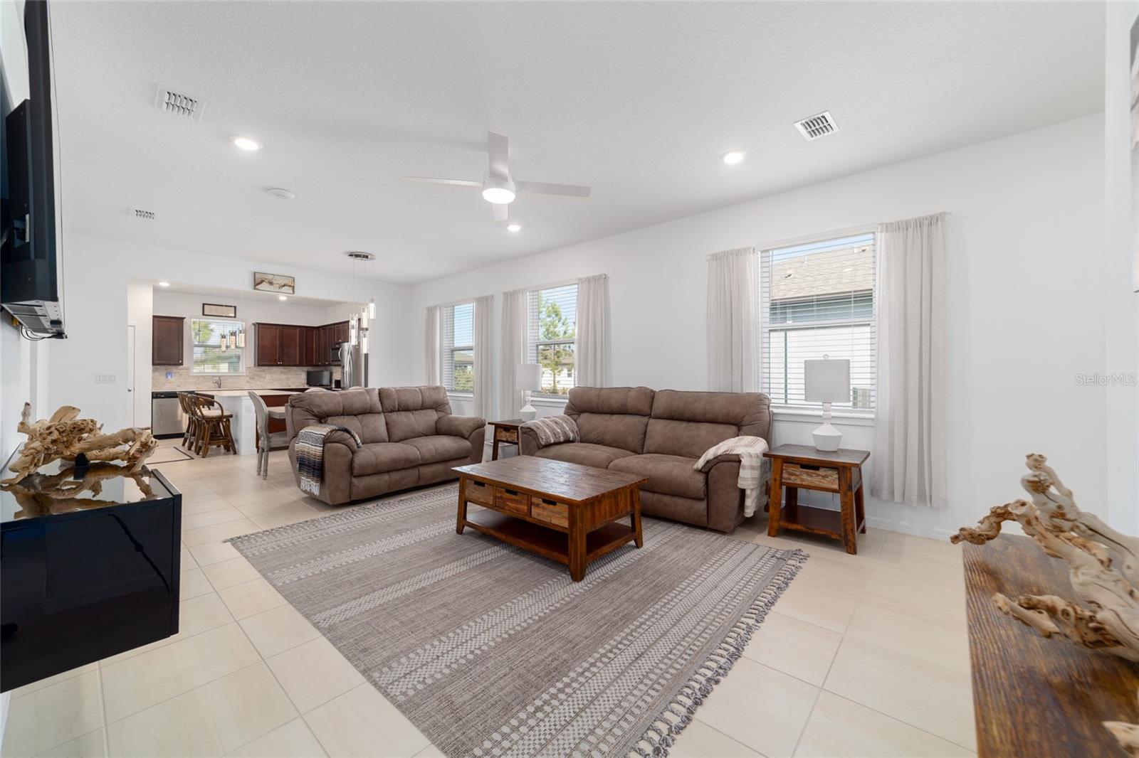 Image 20 of 75 For 9419 53rd Place