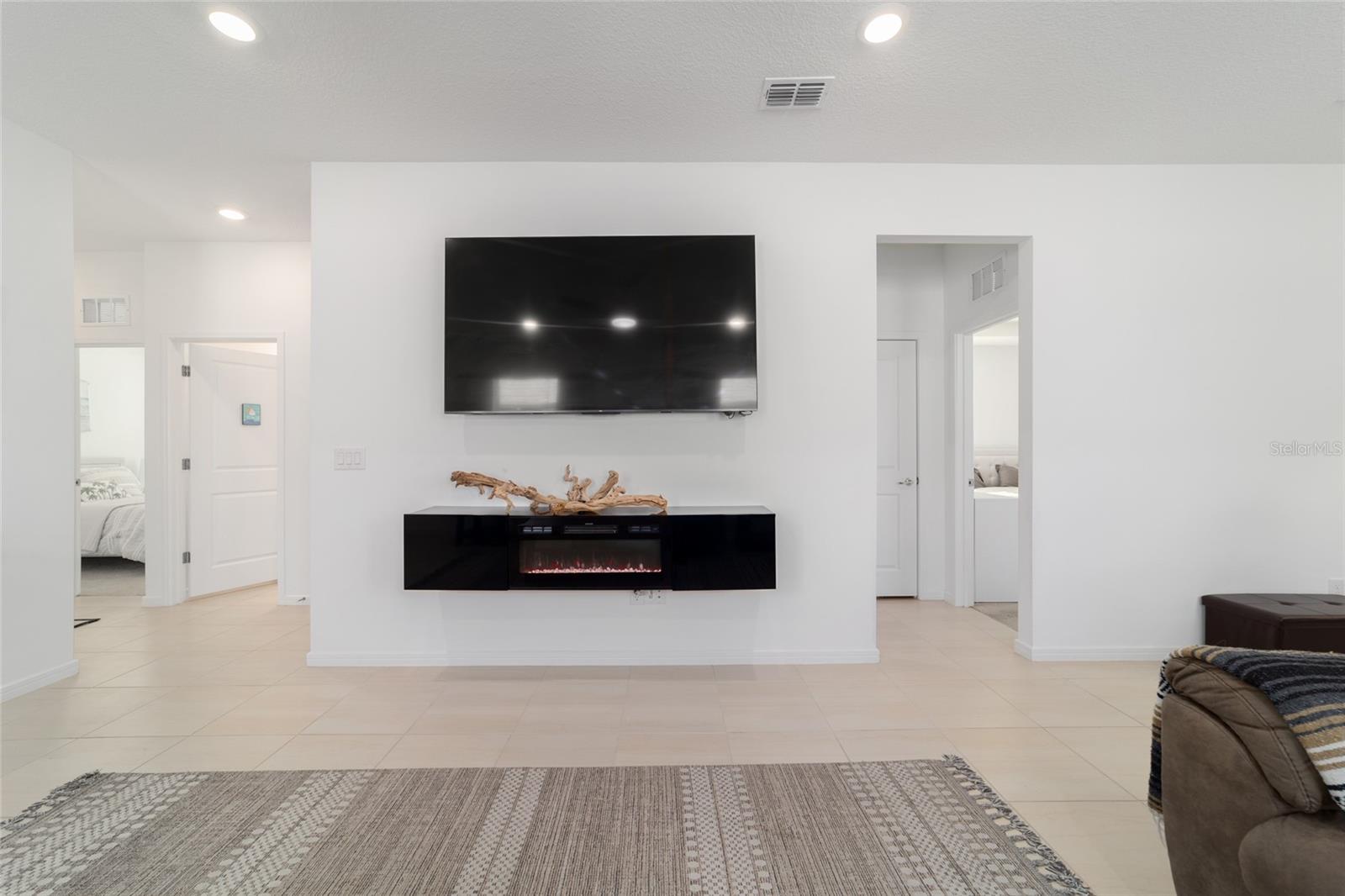 Image 24 of 75 For 9419 53rd Place