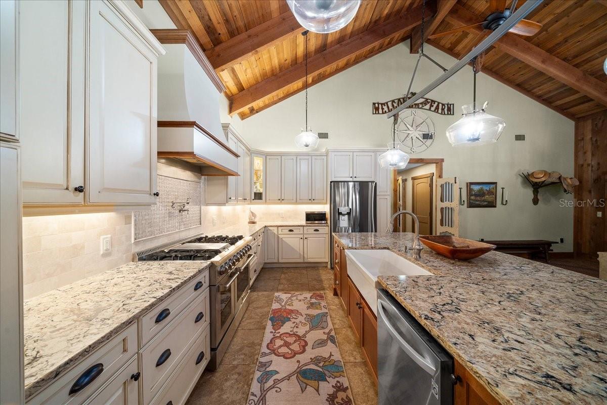 Image 20 of 84 For 3551 Highway 329