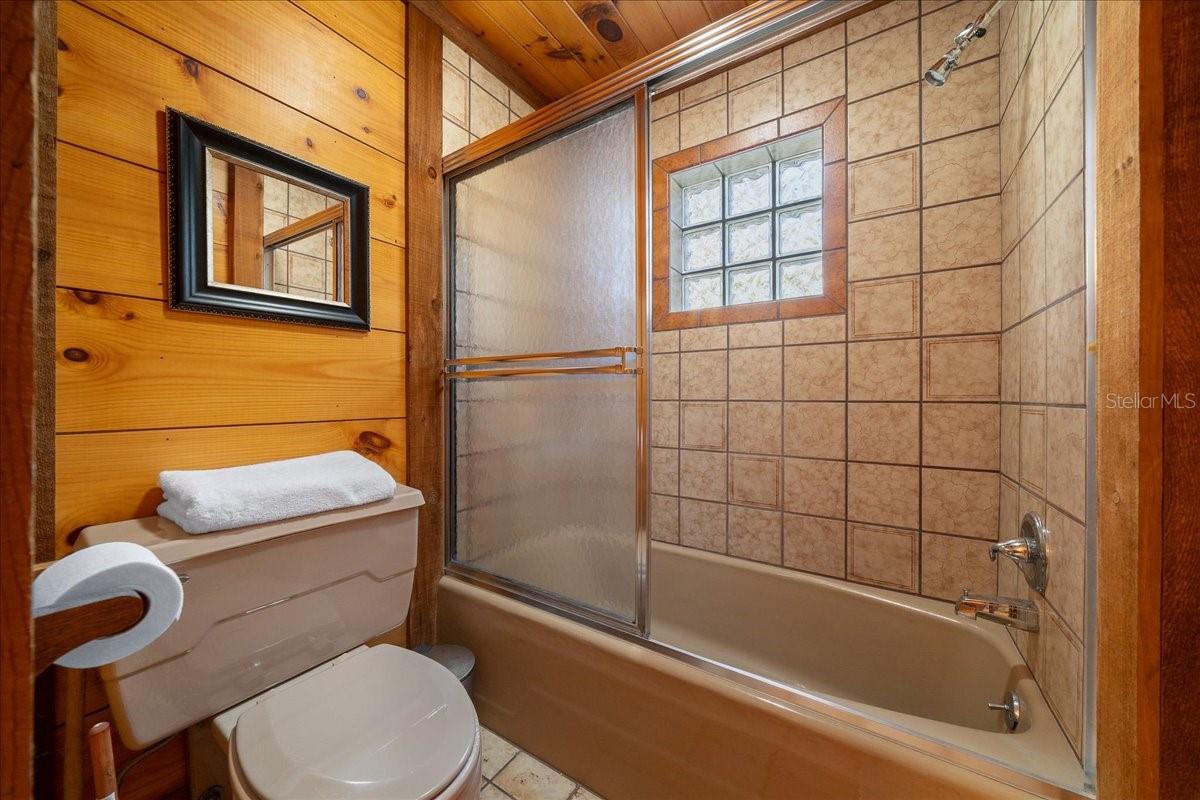 Image 44 of 84 For 3551 Highway 329