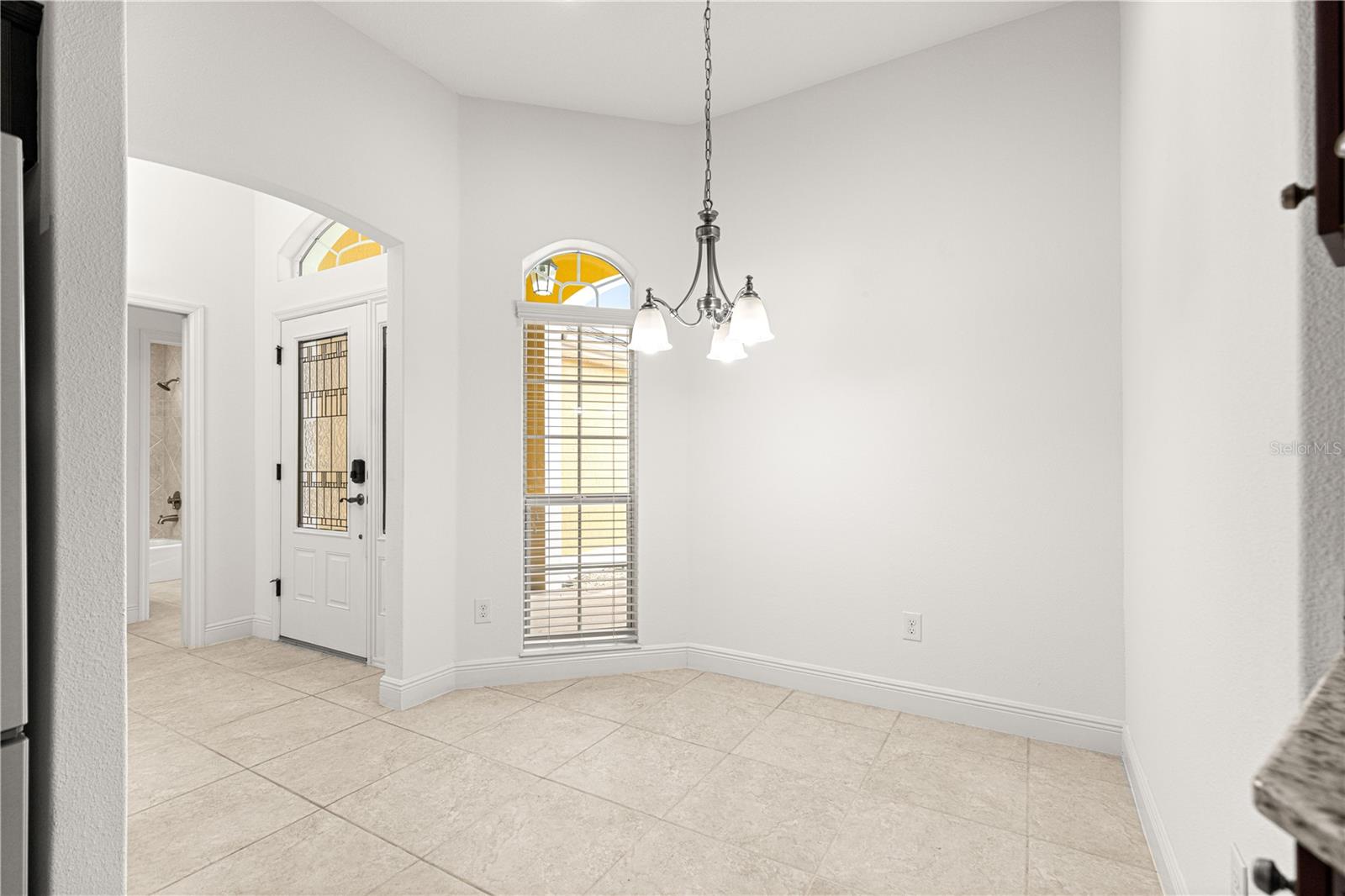 Image 10 of 53 For 2906 Canyon Avenue