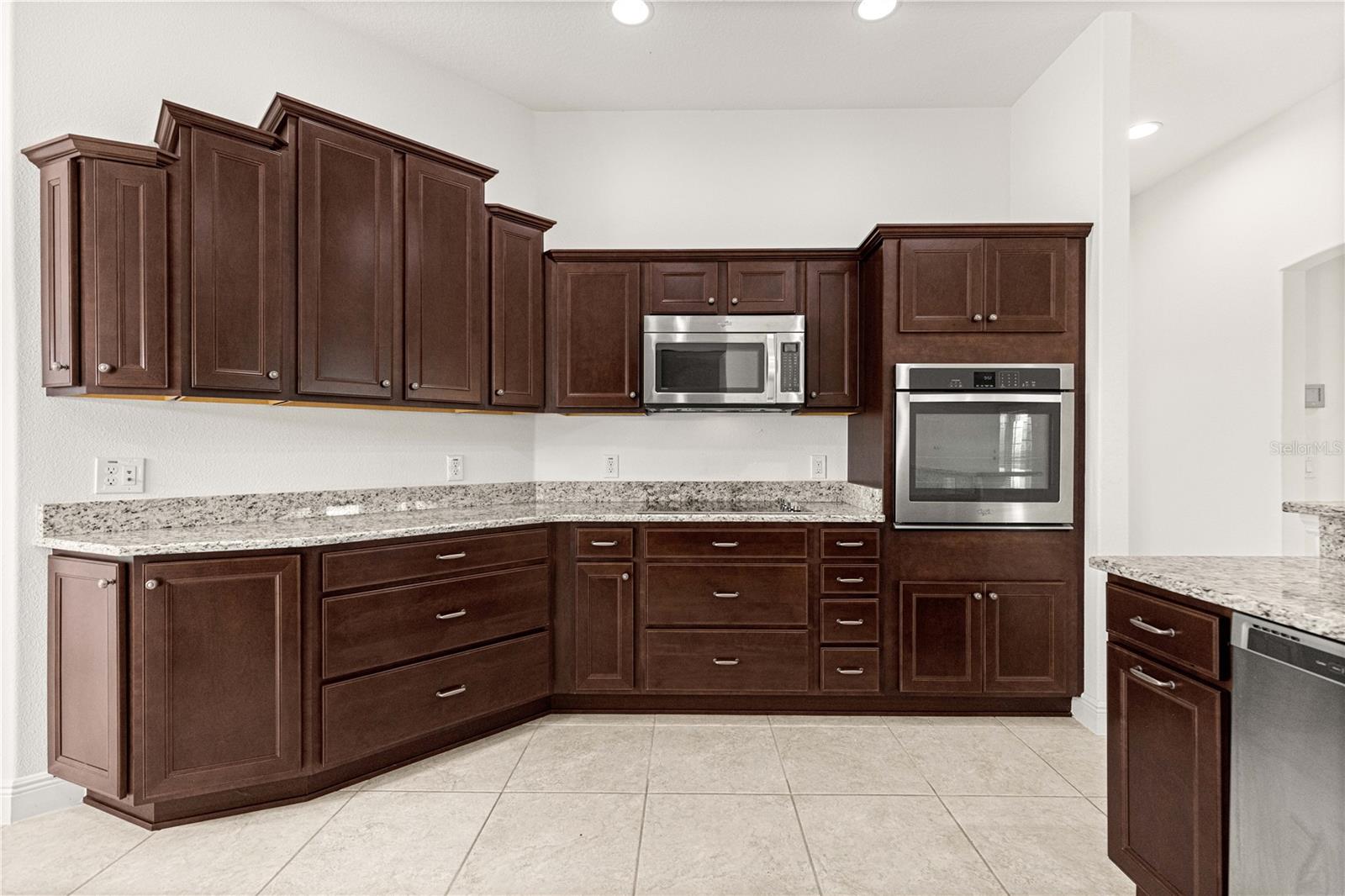 Image 13 of 53 For 2906 Canyon Avenue