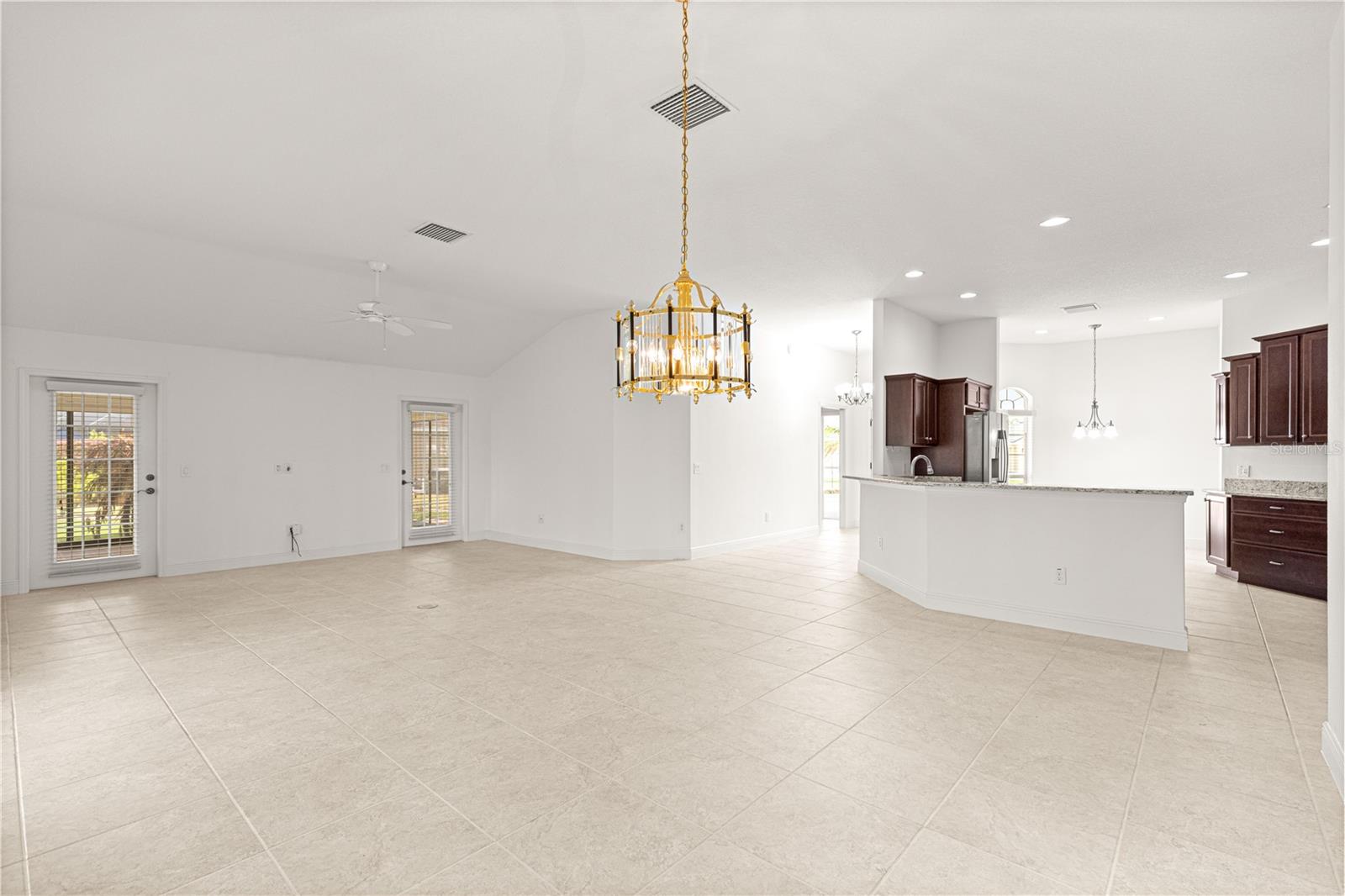 Image 17 of 53 For 2906 Canyon Avenue