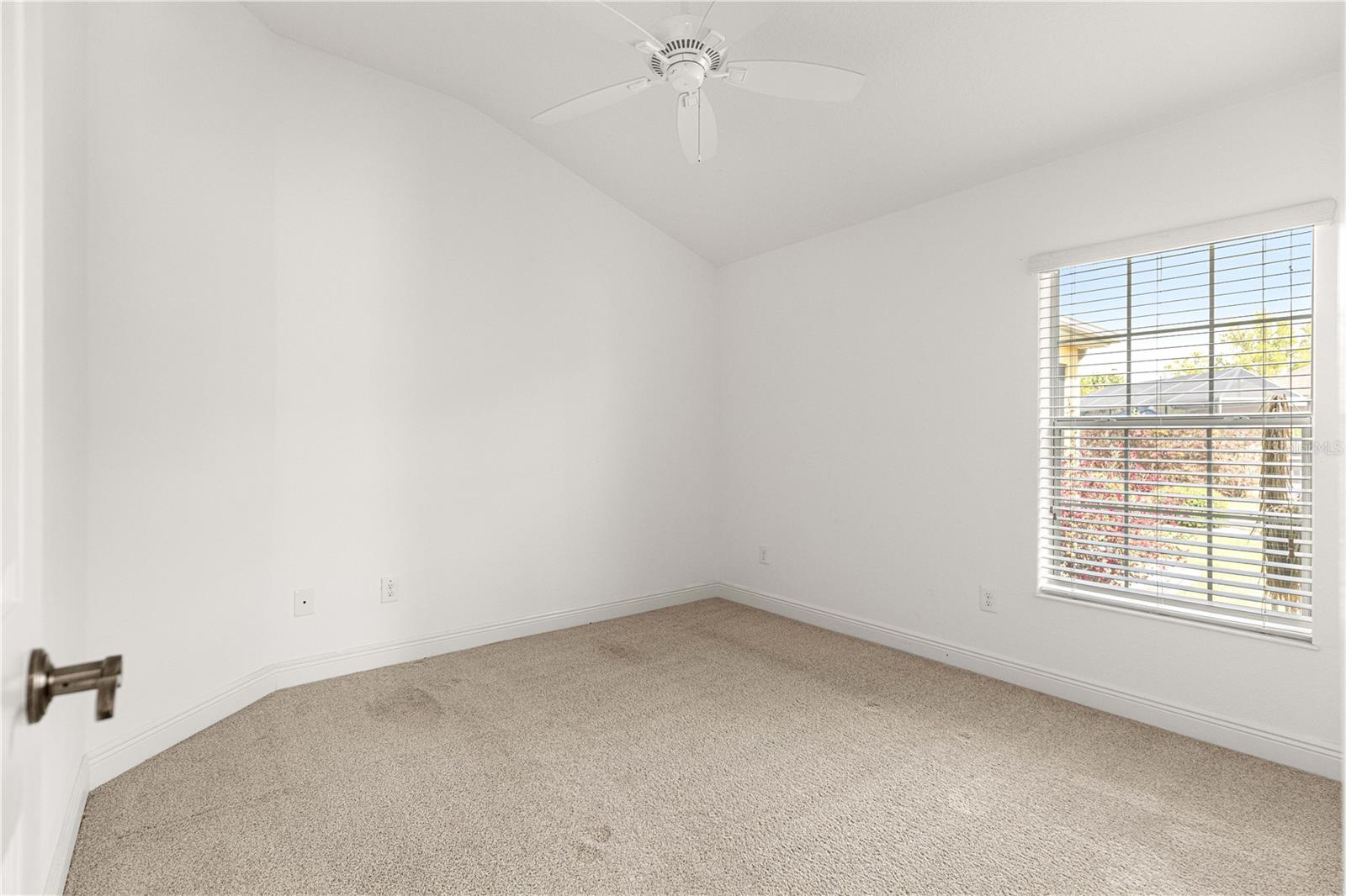 Image 26 of 53 For 2906 Canyon Avenue