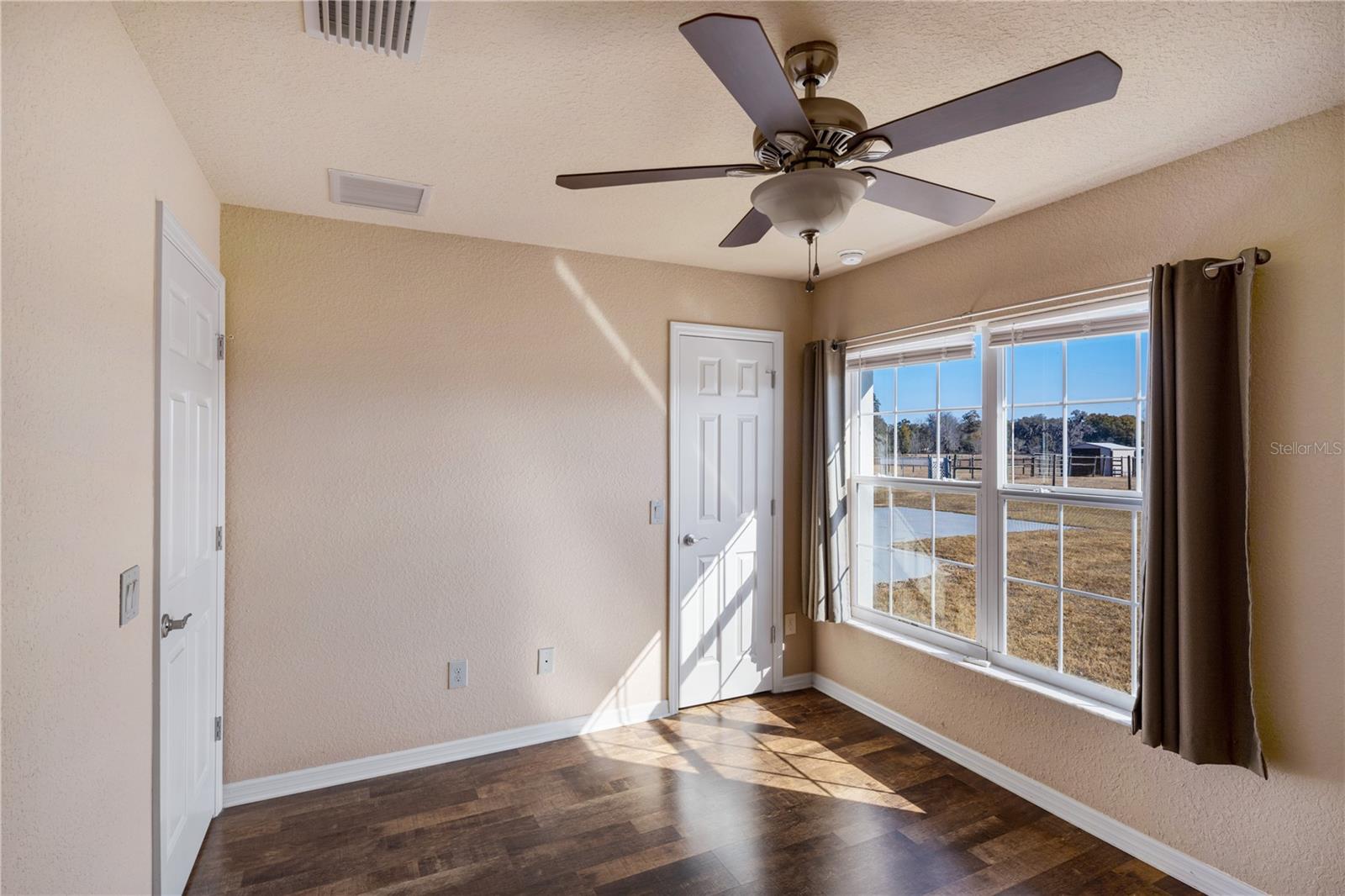 Image 20 of 81 For 4495 150th Street