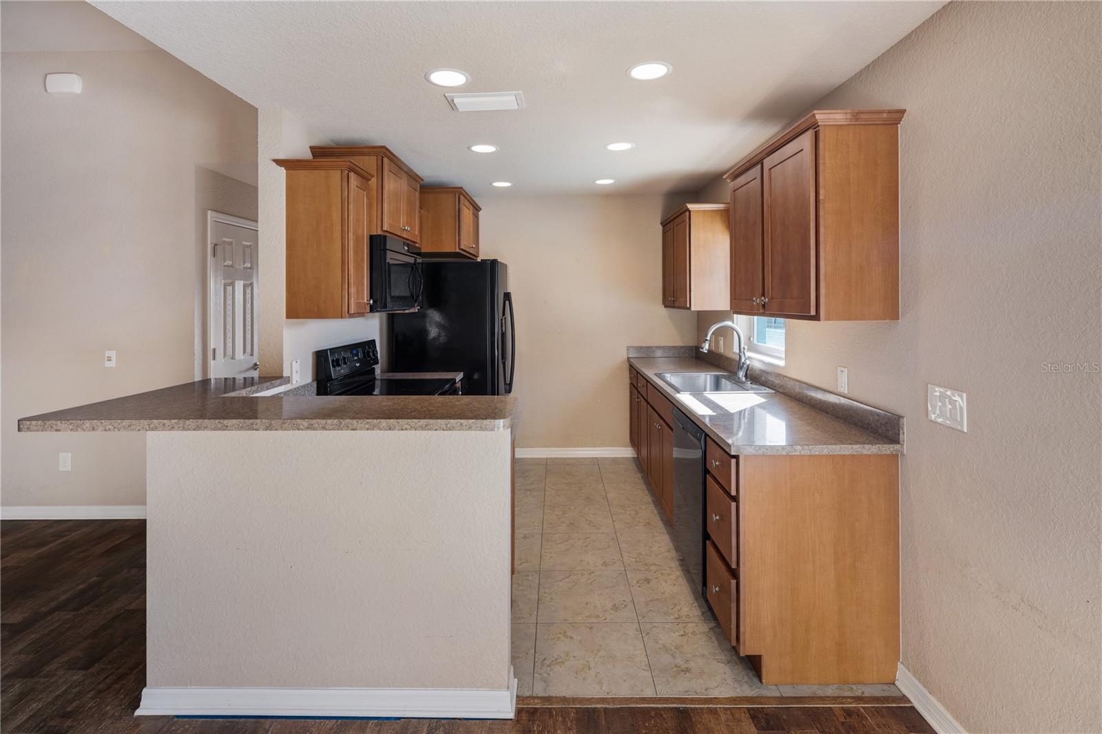 Image 29 of 81 For 4495 150th Street