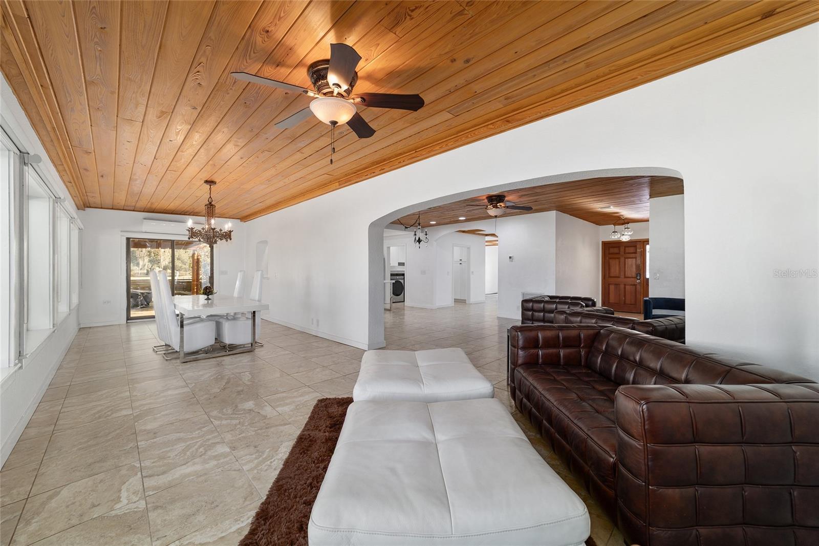 Listing photo id 29 for 8038 162nd Court