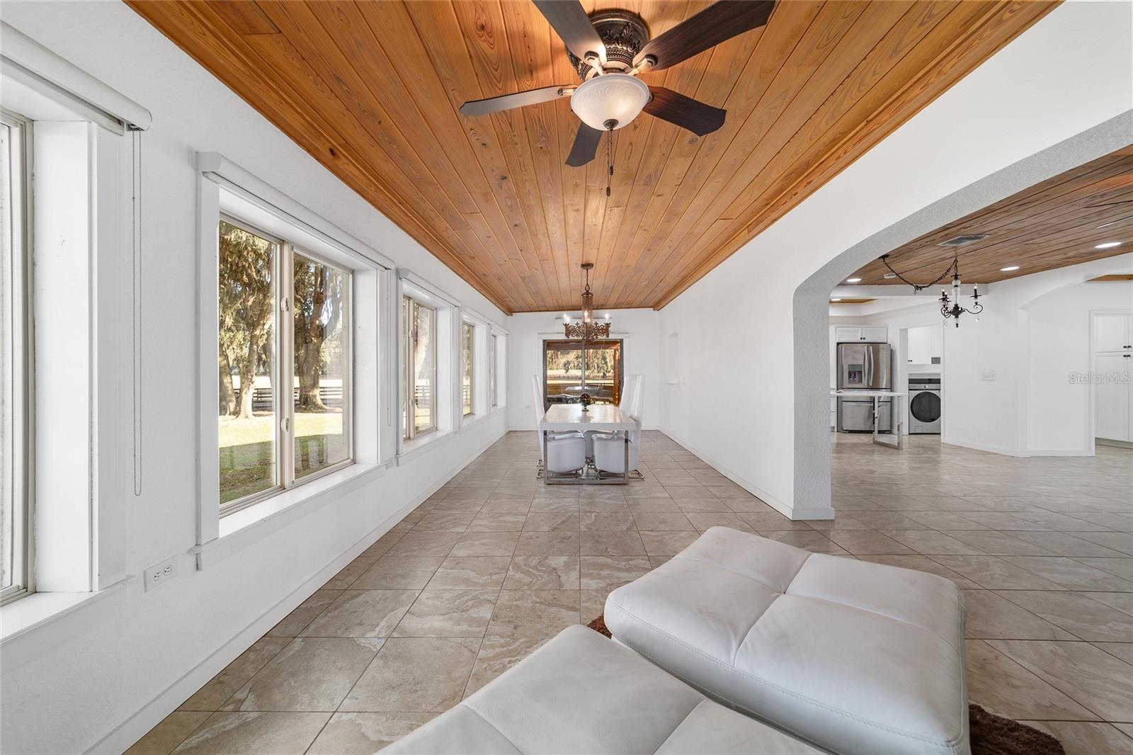 Listing photo id 30 for 8038 162nd Court