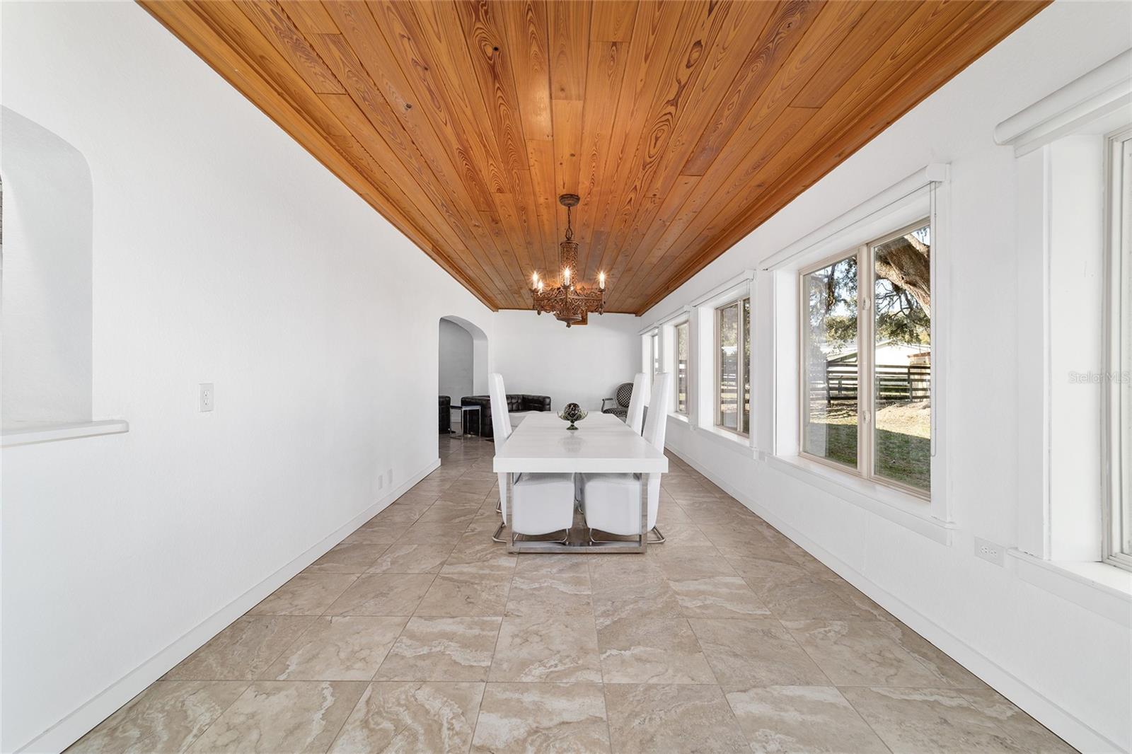 Listing photo id 33 for 8038 162nd Court