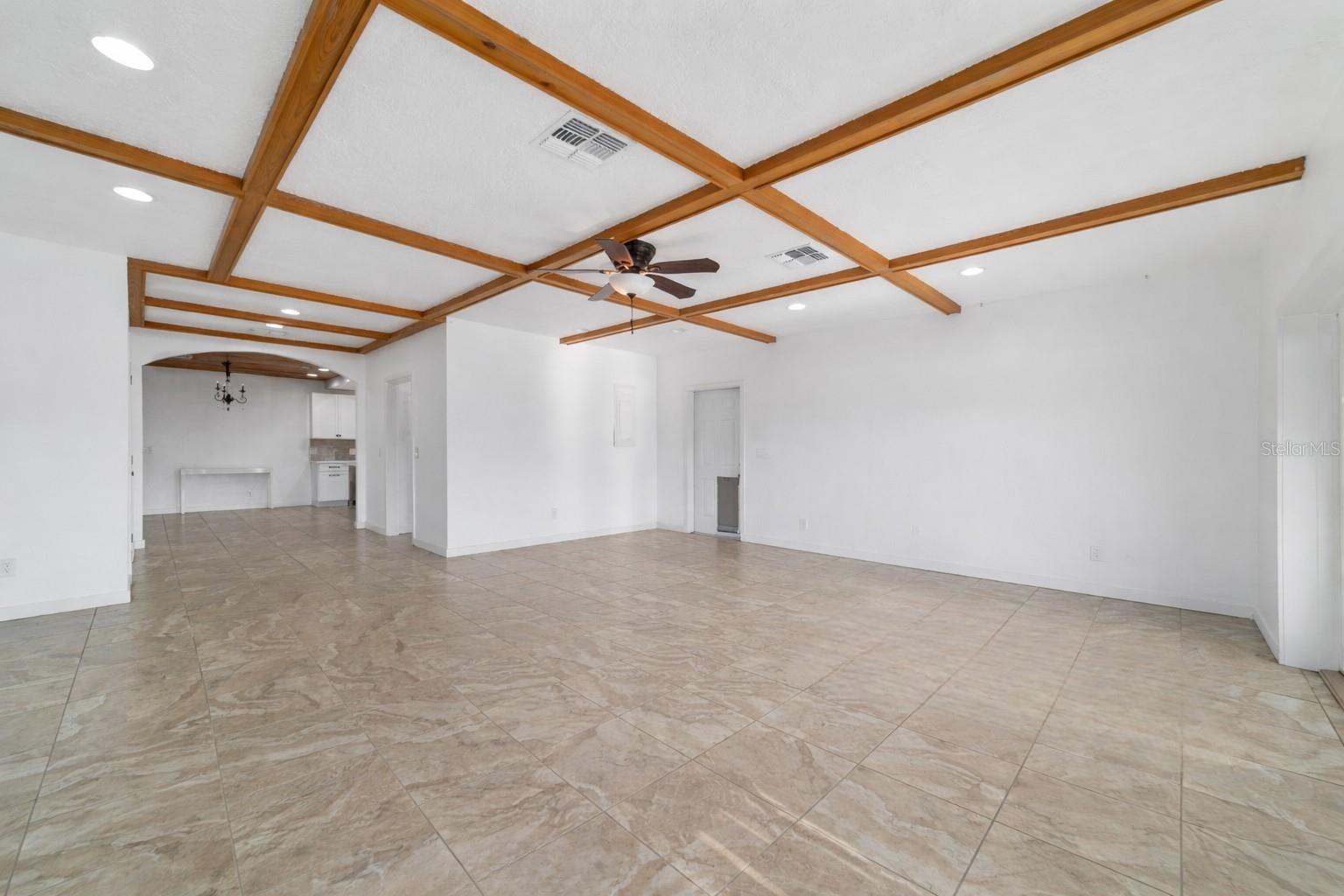 Listing photo id 38 for 8038 162nd Court