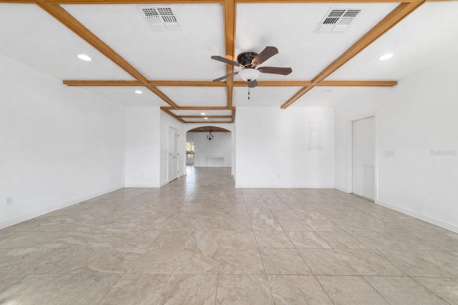 Listing photo id 39 for 8038 162nd Court