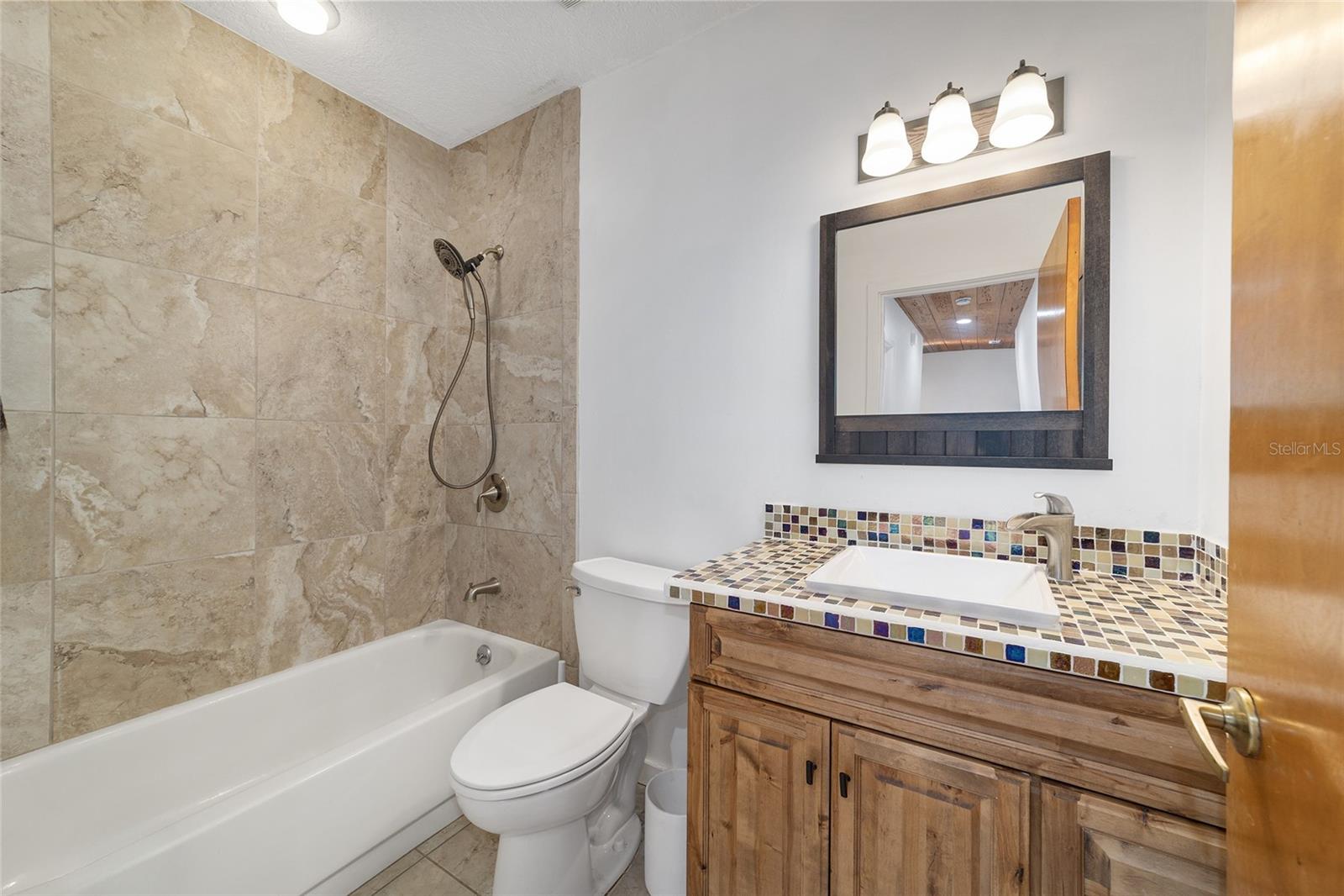 Listing photo id 41 for 8038 162nd Court