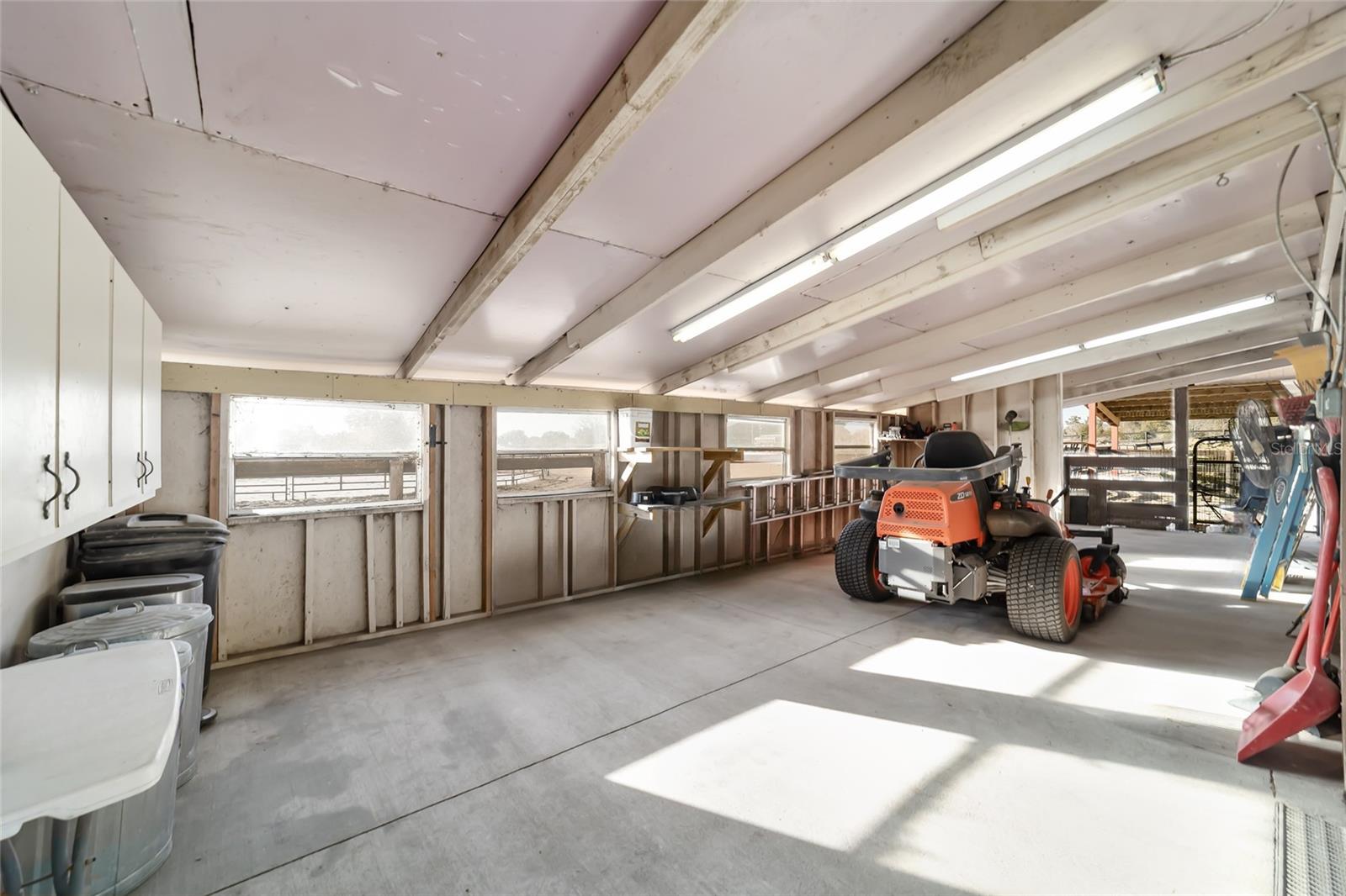 Listing photo id 65 for 8038 162nd Court