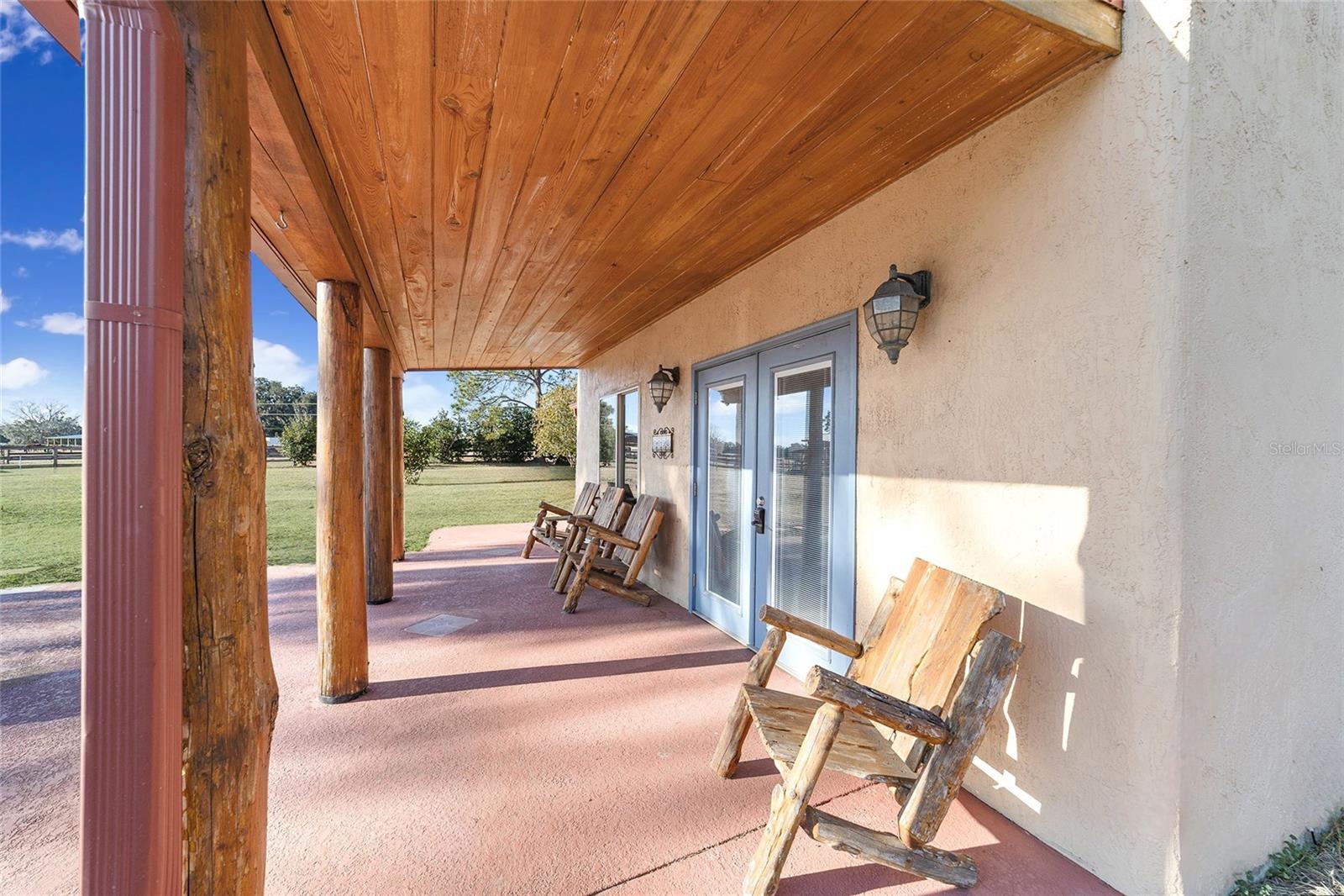 Listing photo id 5 for 8038 162nd Court