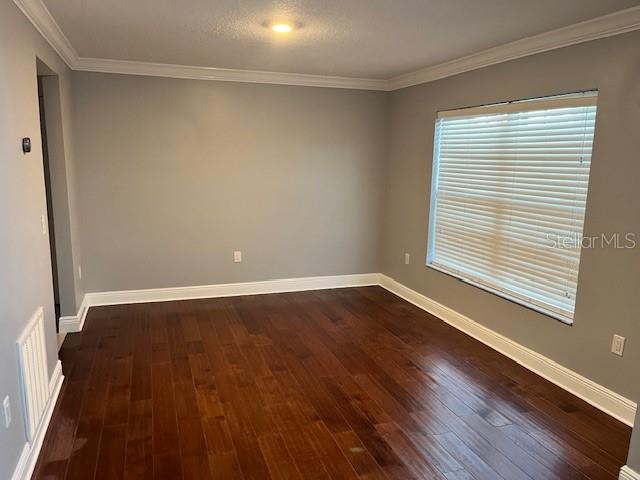 Image 10 of 31 For 8002 62nd Loop