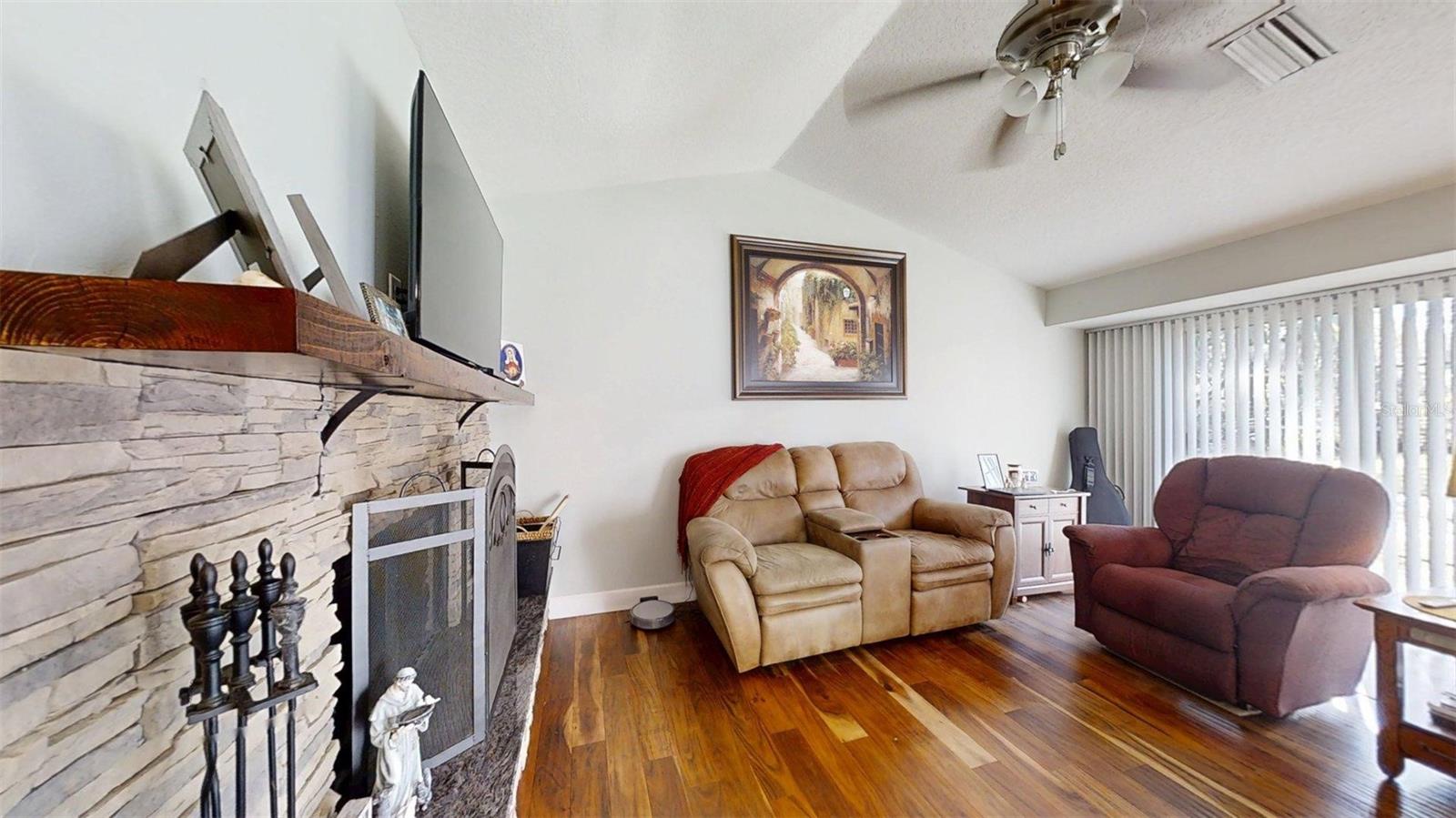 Image 15 of 52 For 4000 52nd Street