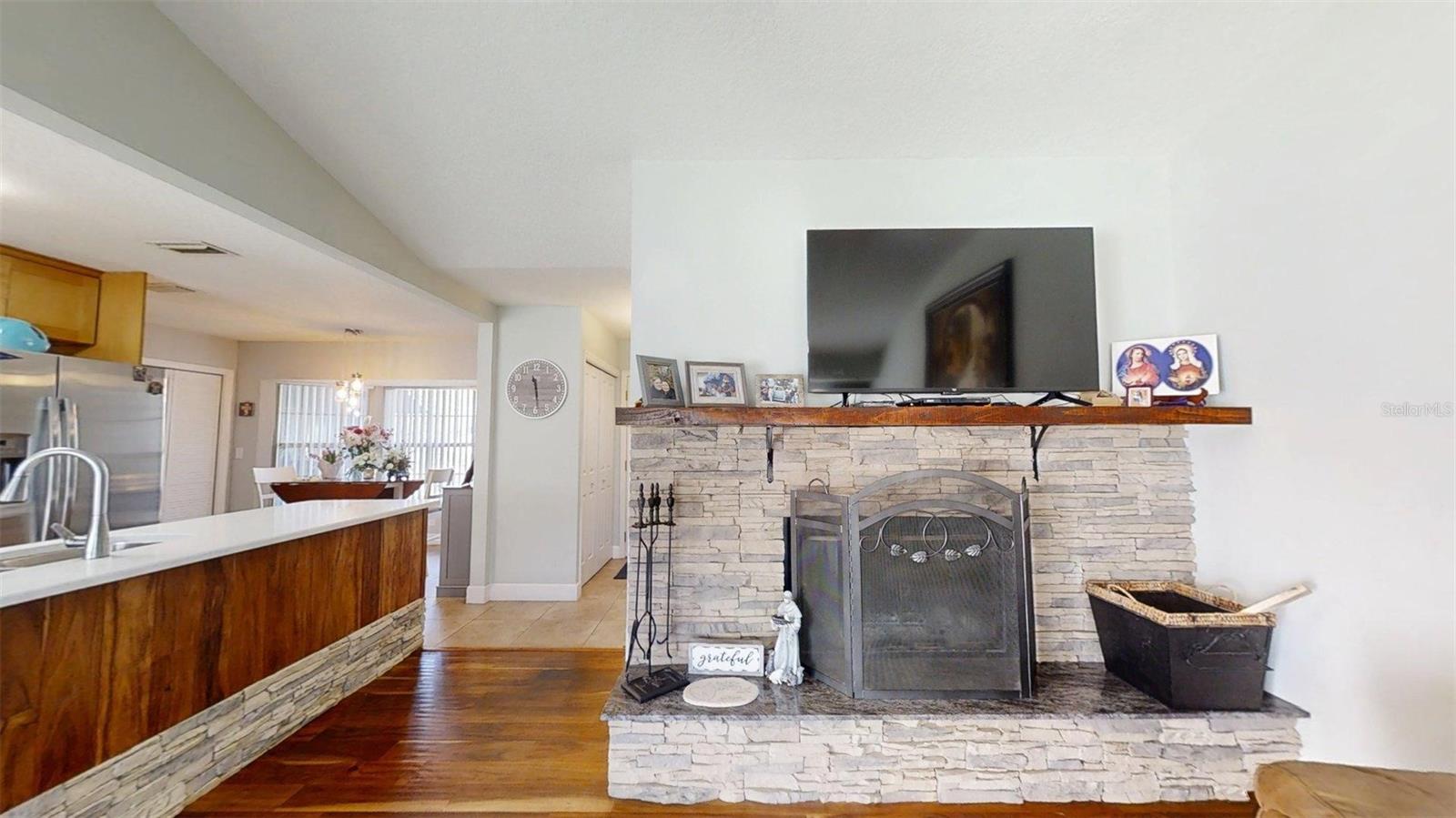 Image 16 of 52 For 4000 52nd Street