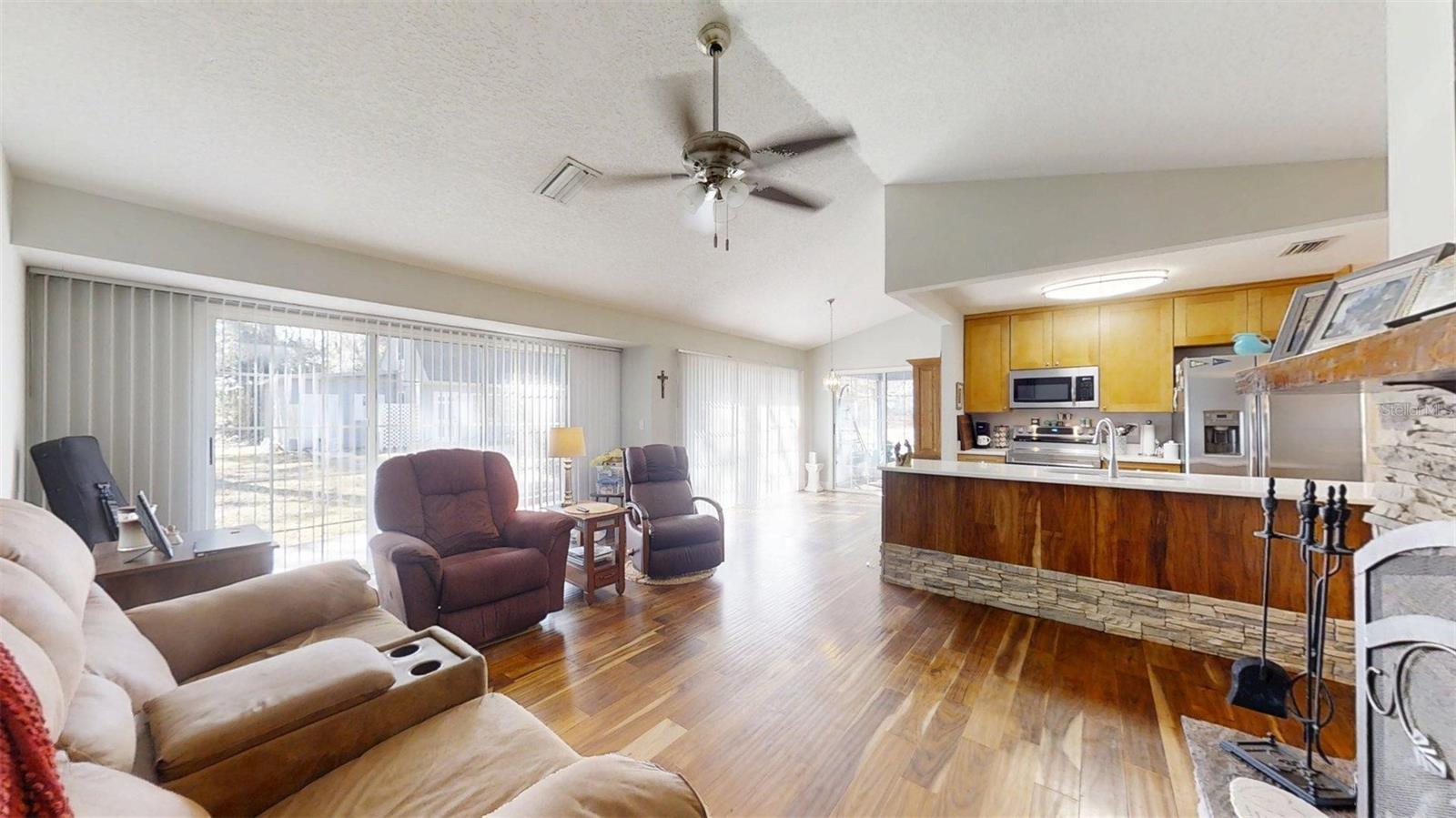 Image 17 of 52 For 4000 52nd Street