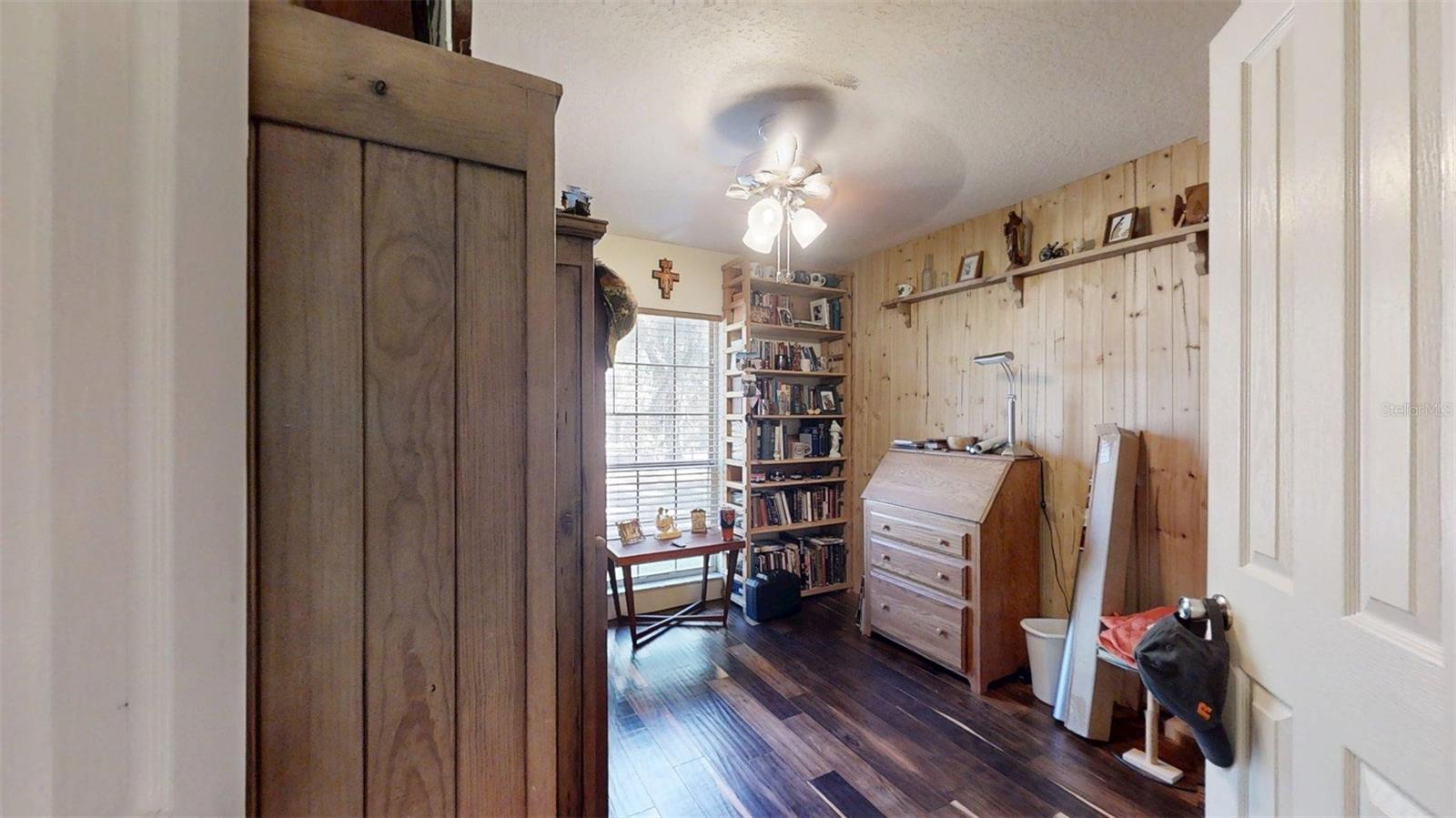 Image 4 of 52 For 4000 52nd Street