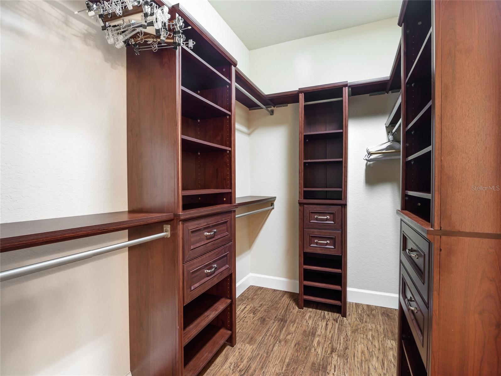 Image 26 of 62 For 9123 70th Loop