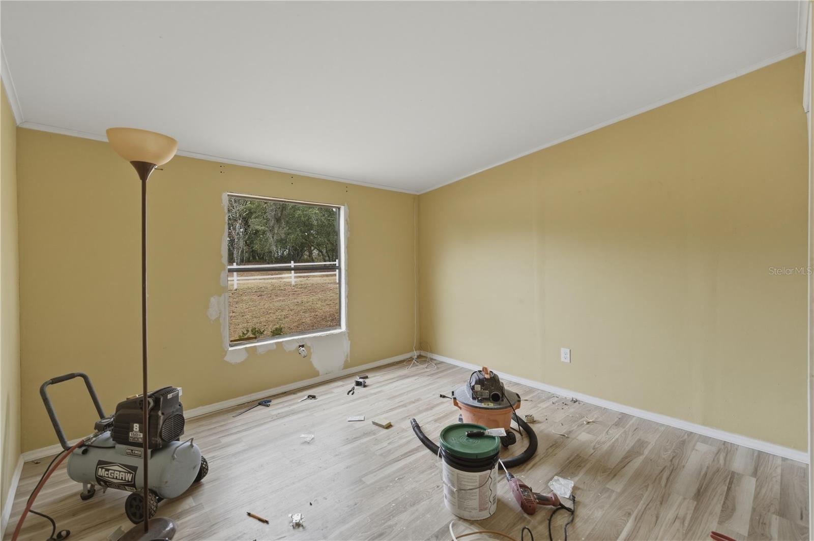 Image 13 of 41 For 13351 101st Place