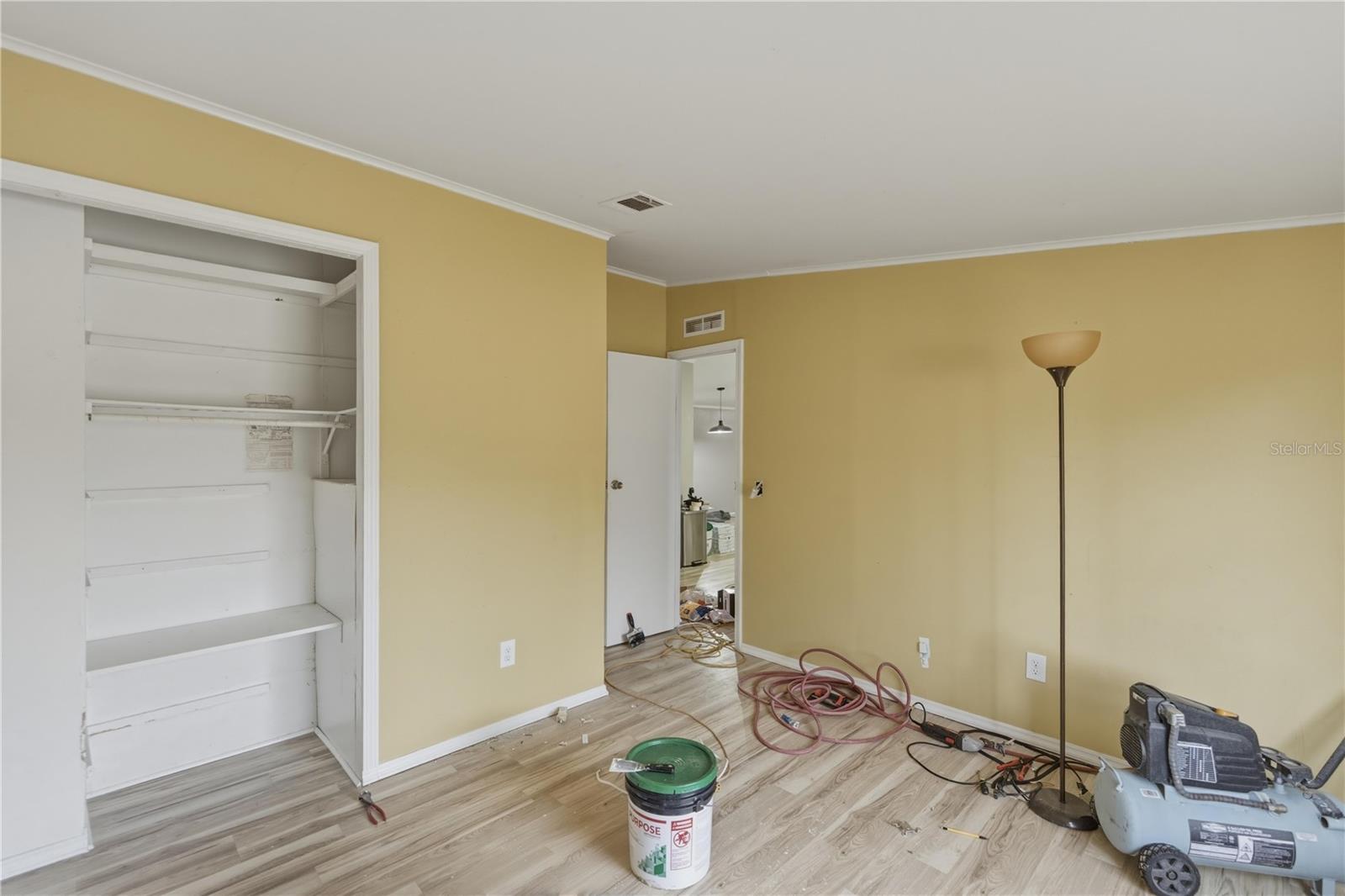 Image 14 of 41 For 13351 101st Place