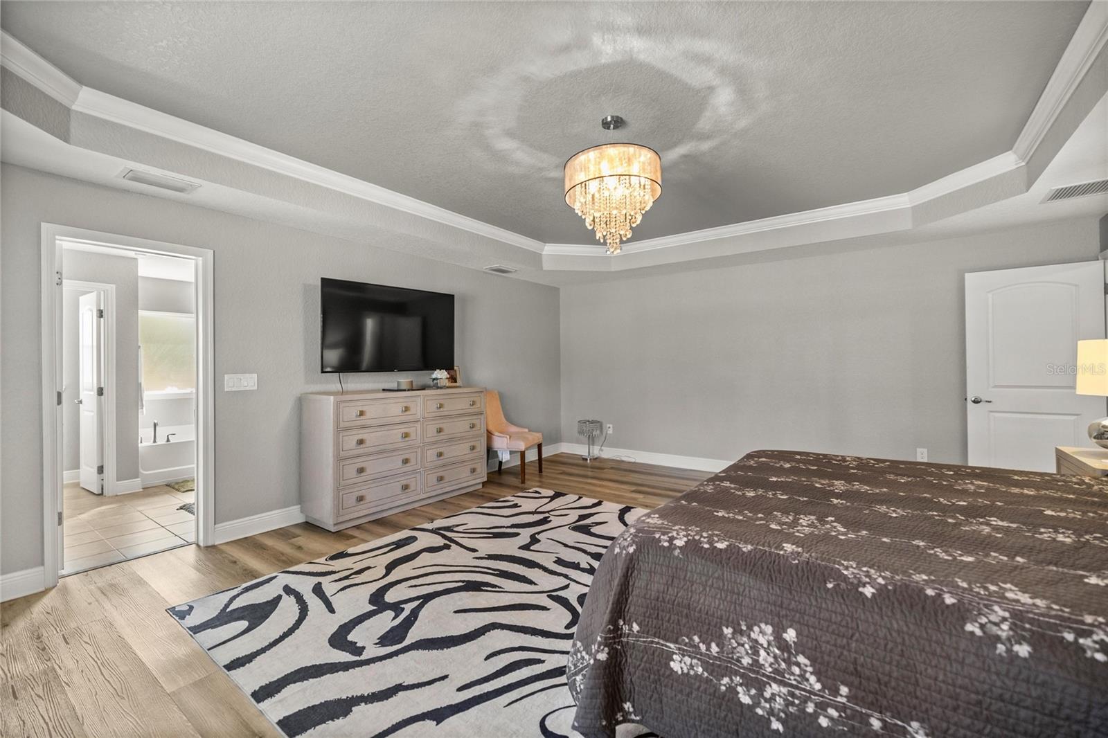 Image 25 of 42 For 4160 100th Street