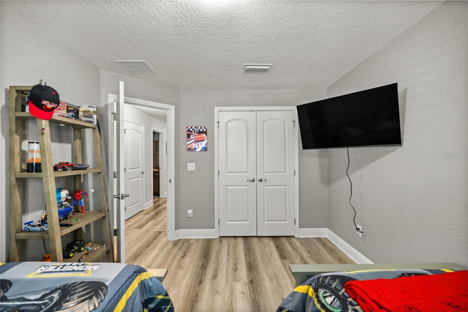 Image 32 of 42 For 4160 100th Street