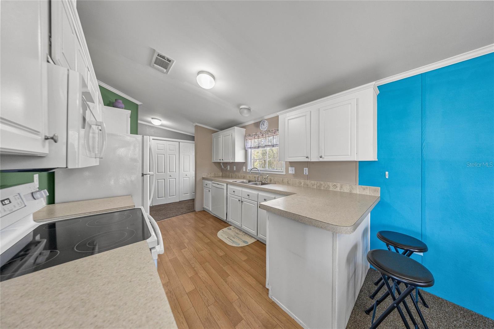 Image 9 of 34 For 12150 15 Street