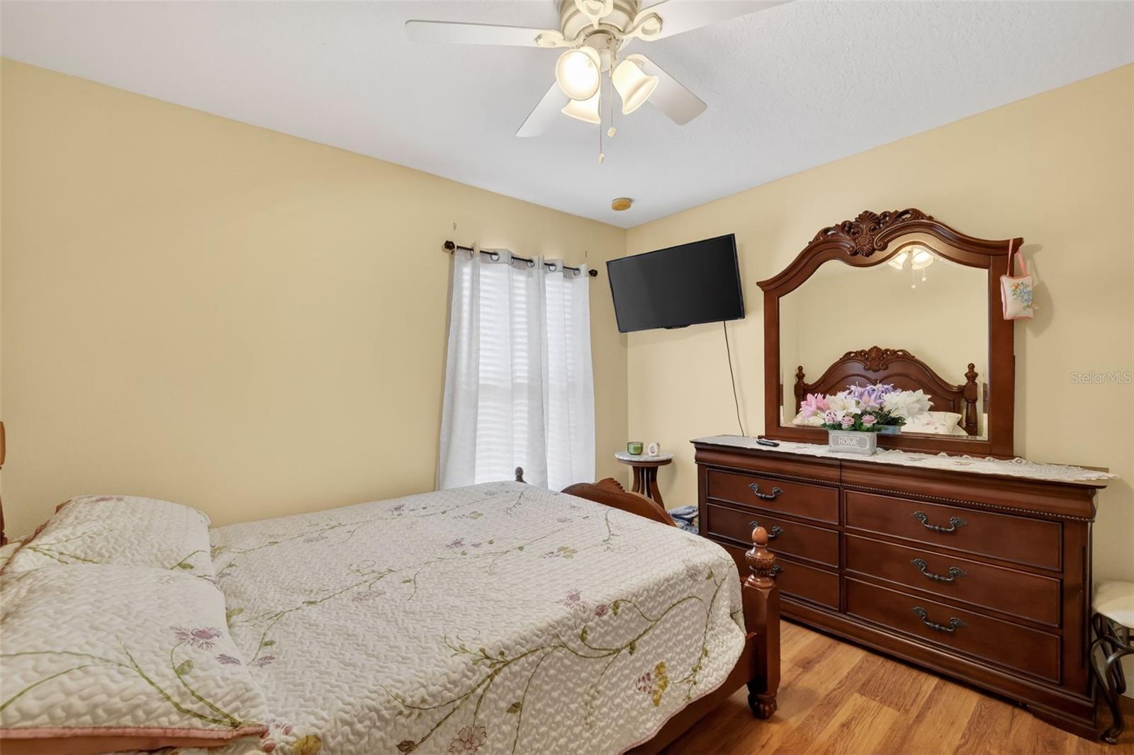 Image 16 of 49 For 1589 Fortune Road