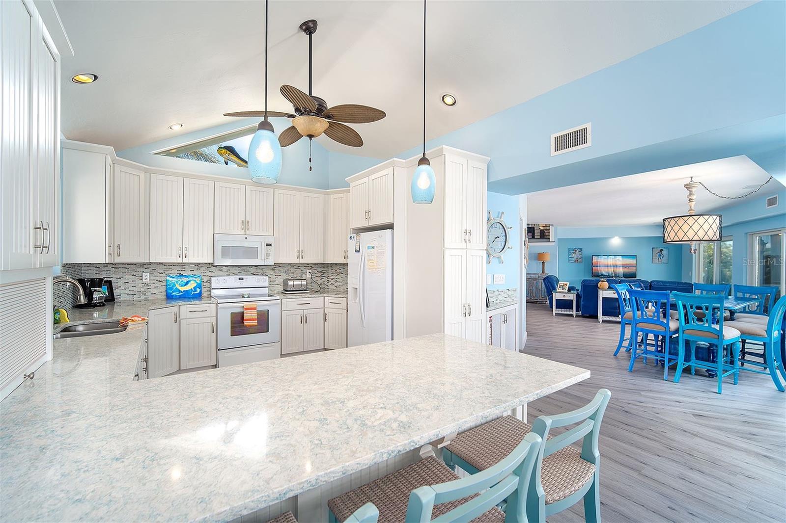 Image 11 of 39 For 770 9th Street