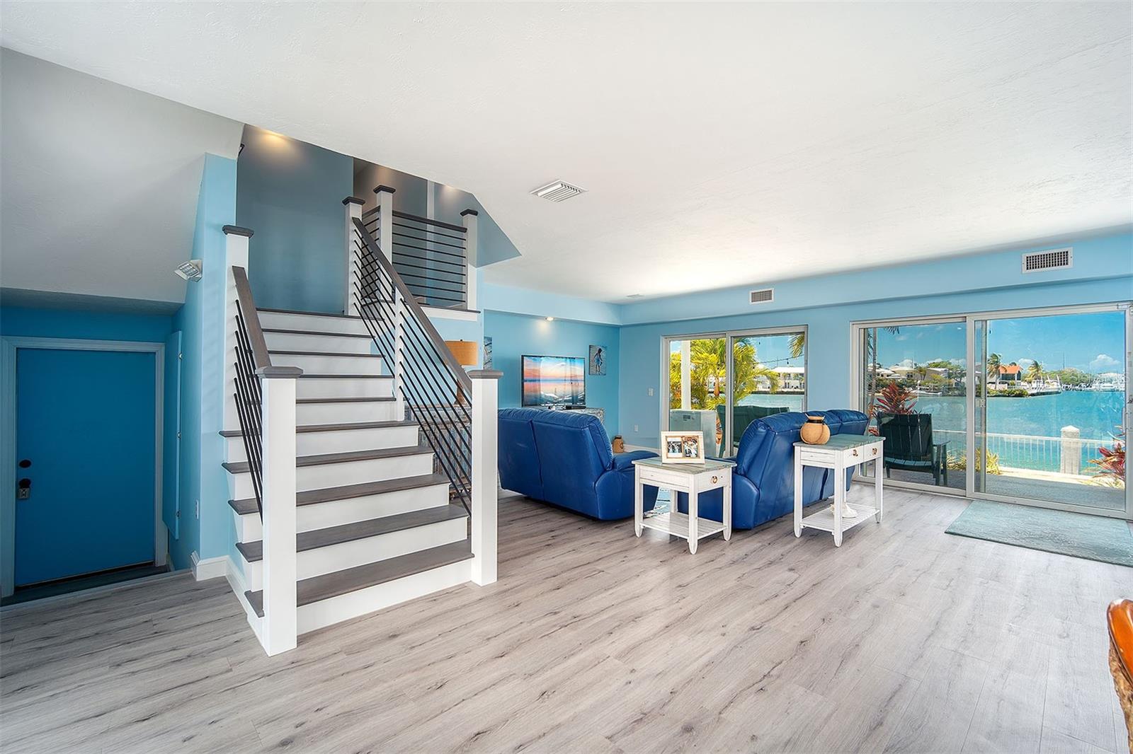 Image 4 of 39 For 770 9th Street