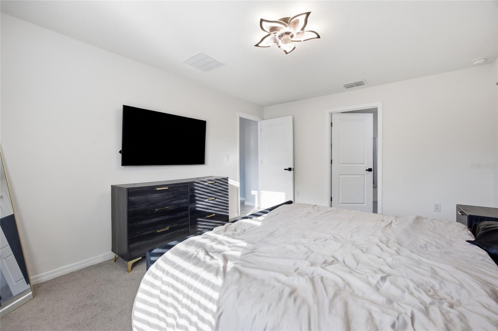 Image 23 of 36 For 16402 17th Terrace Road