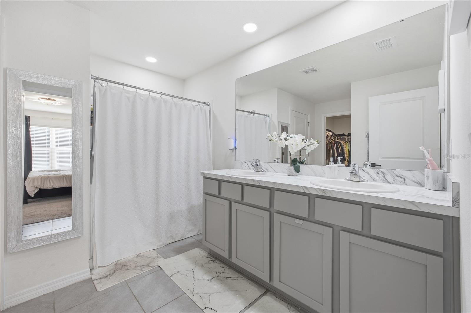 Image 24 of 36 For 16402 17th Terrace Road