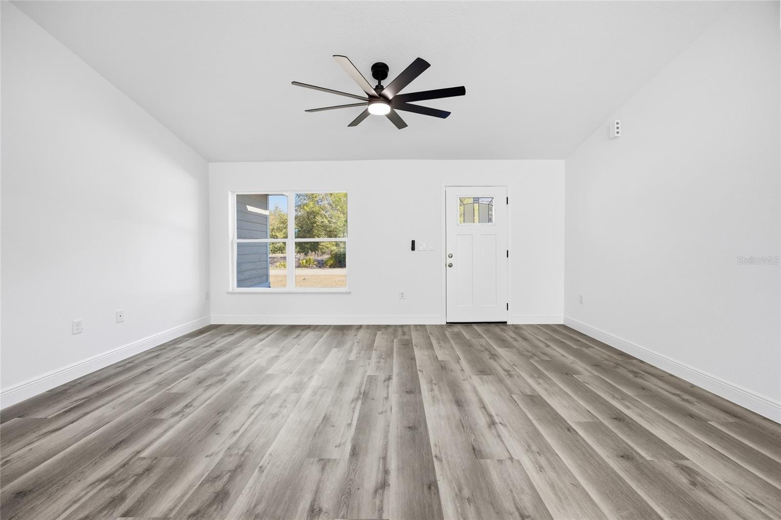 Image 16 of 40 For 13192 112th Place