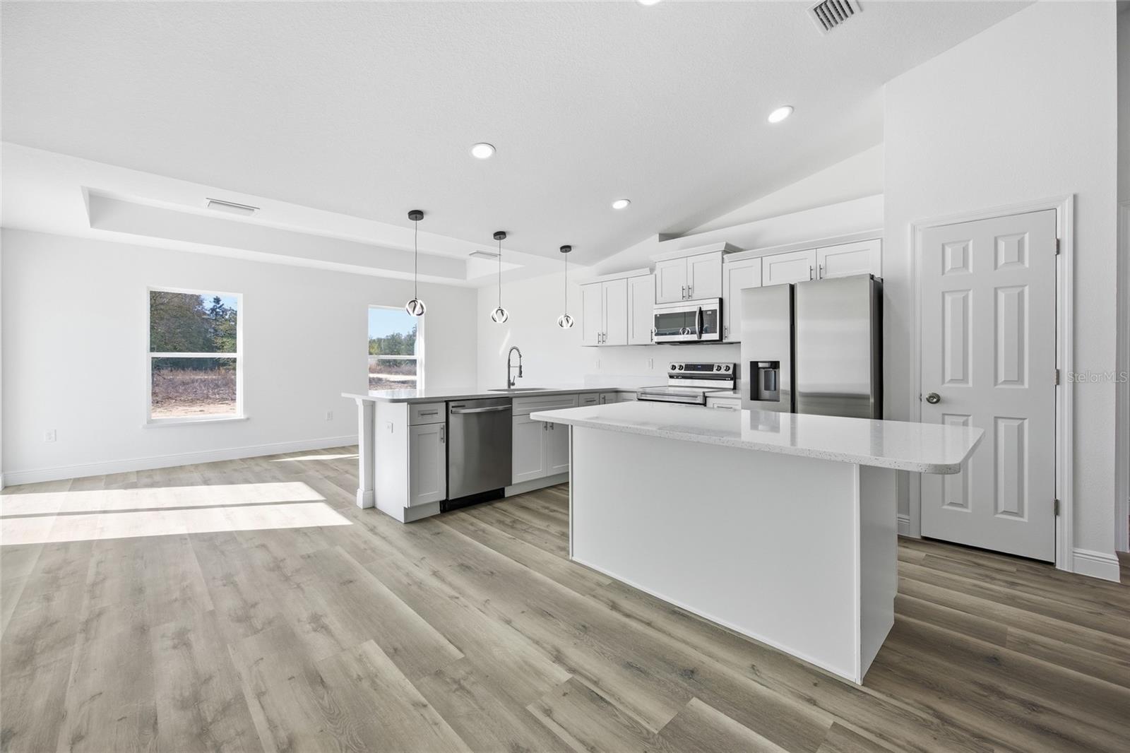 Image 7 of 40 For 13192 112th Place