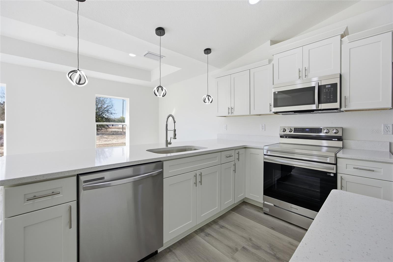 Image 9 of 40 For 13192 112th Place