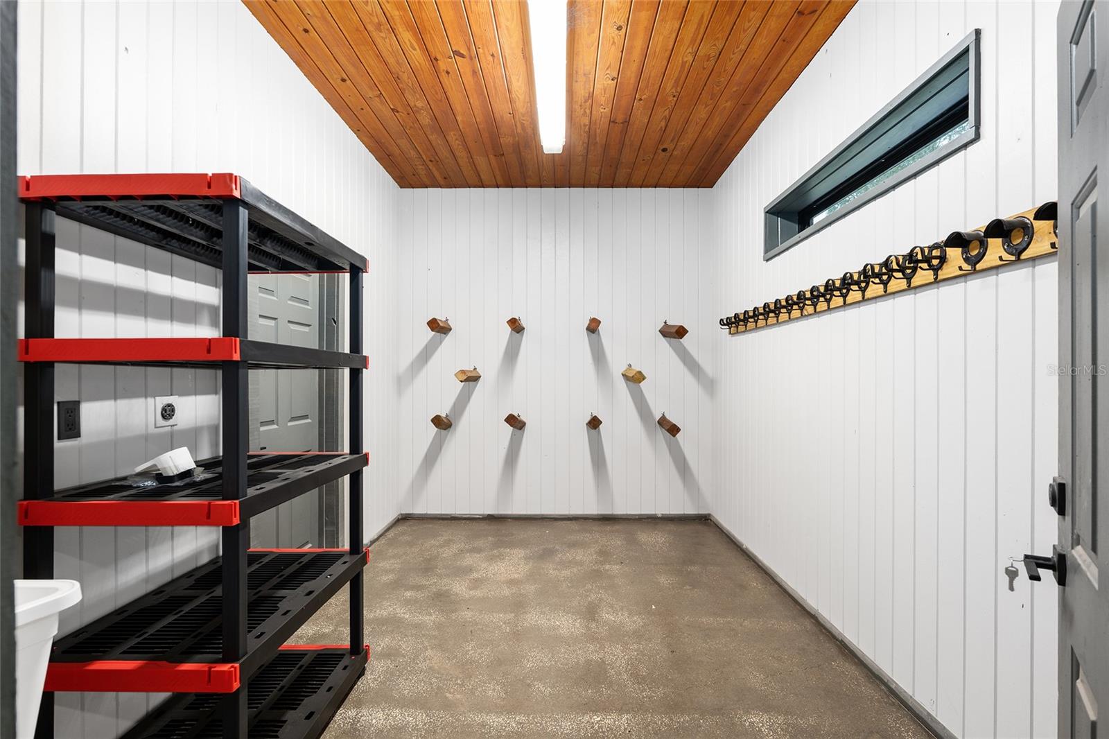 Image 18 of 35 For 2 Count Fleet Drive