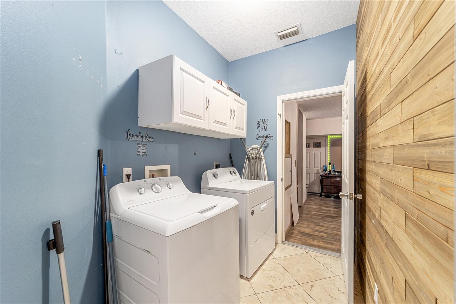 Image 32 of 44 For 2904 25th Street