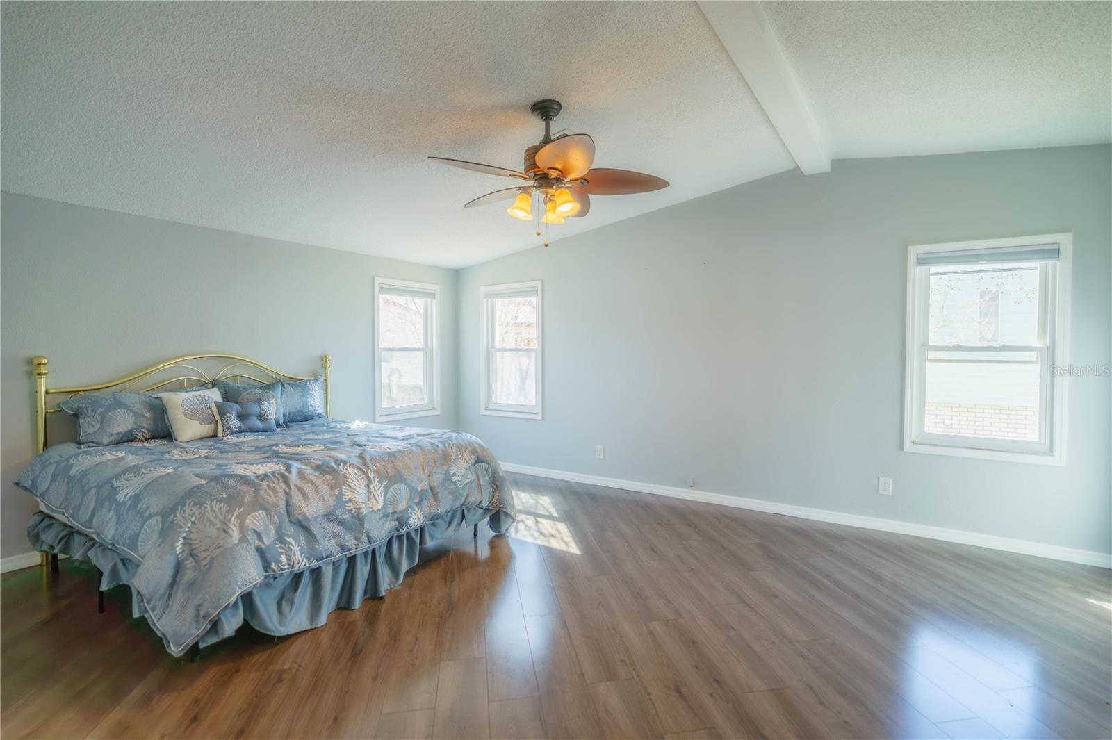 Image 32 of 55 For 1228 Maria Court