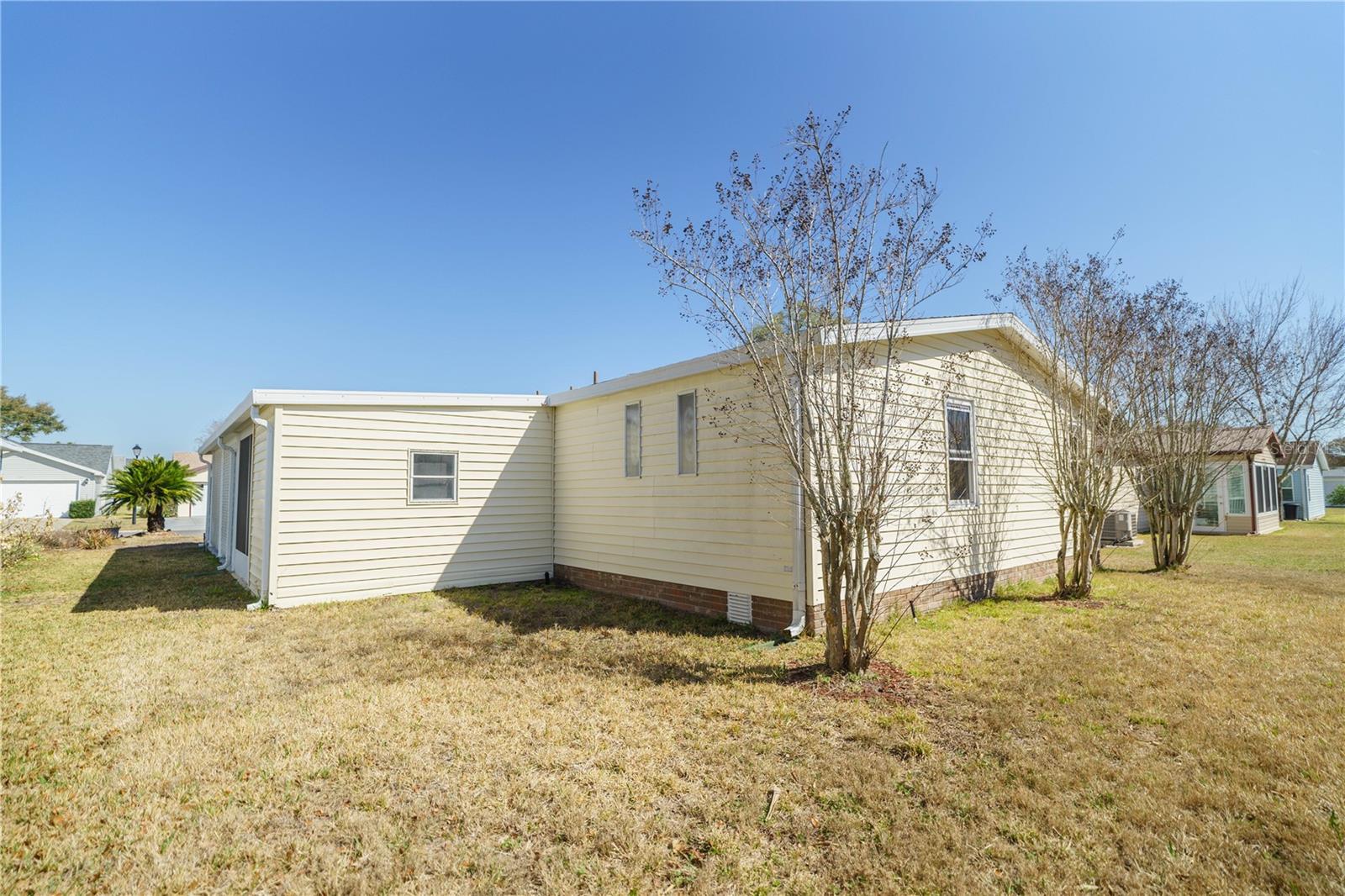 Image 5 of 55 For 1228 Maria Court