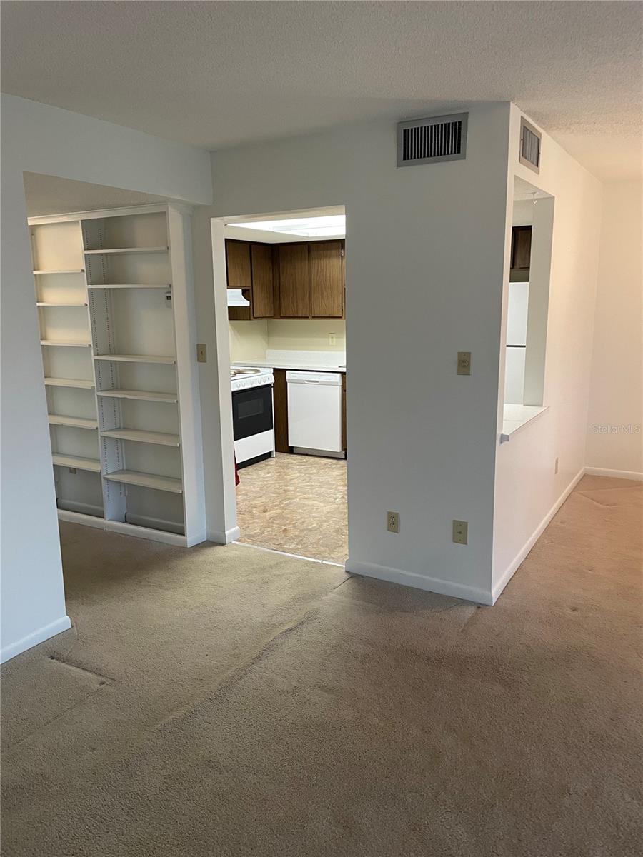 Image 10 of 15 For 596 Bahia Circle B