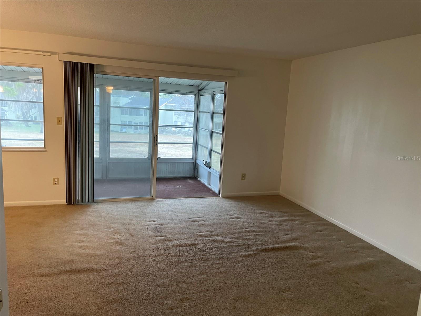 Image 11 of 15 For 596 Bahia Circle B