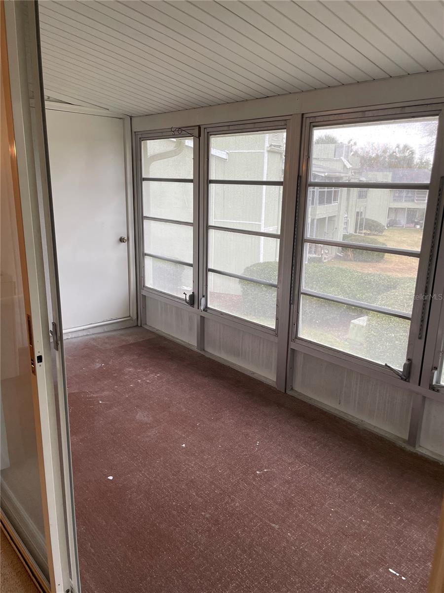 Image 14 of 15 For 596 Bahia Circle B