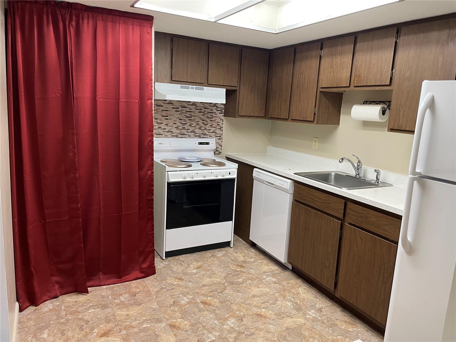 Image 9 of 15 For 596 Bahia Circle B