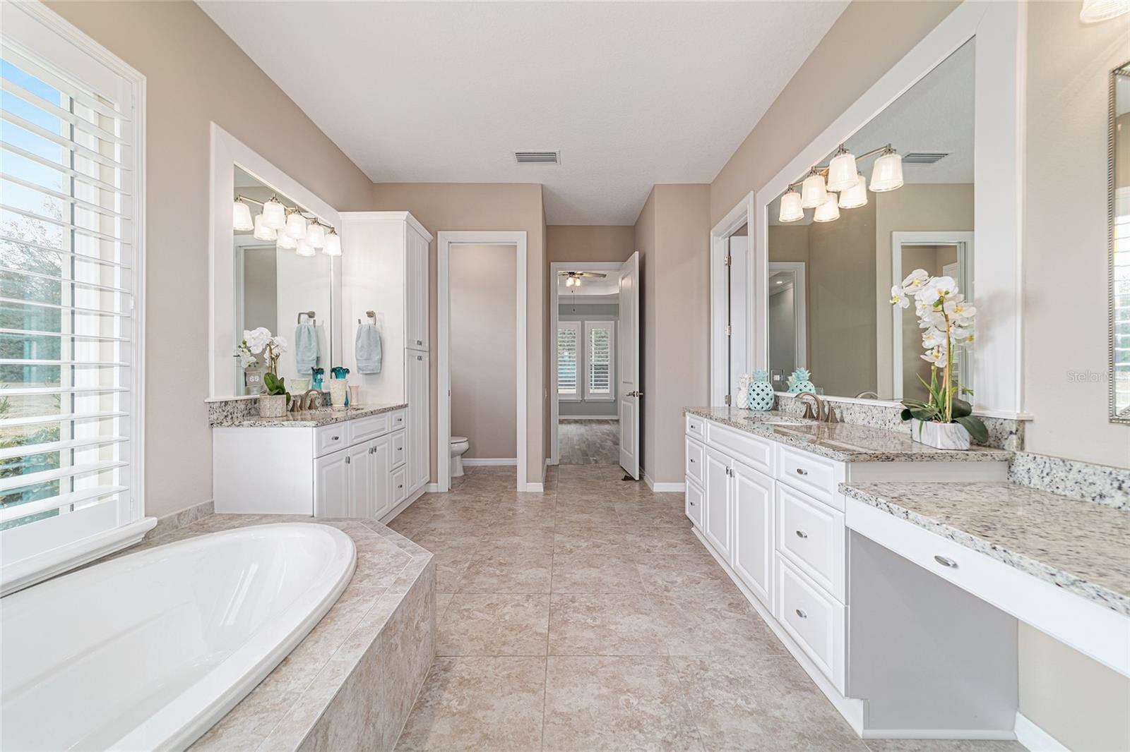 Image 43 of 83 For 2404 79th Street