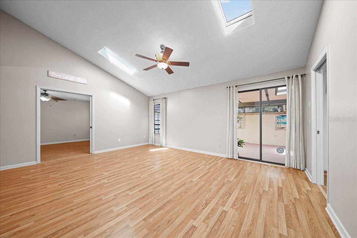 Image 26 of 61 For 1934 37th Ct Circle